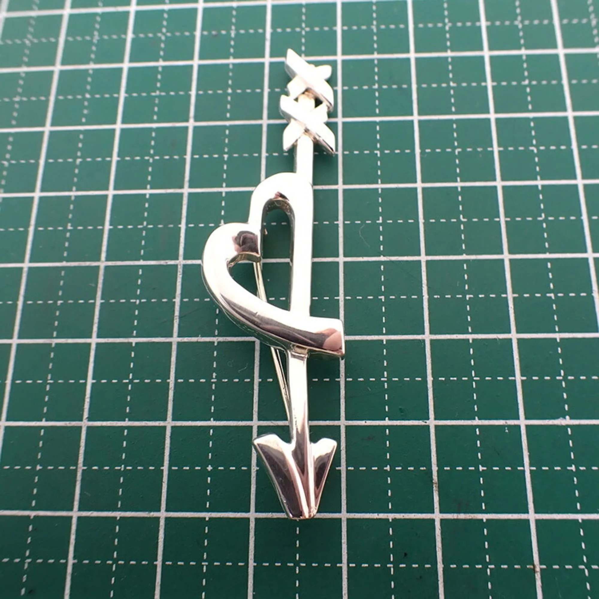 Loving Heart Brooch Sterling Silver - Image 9