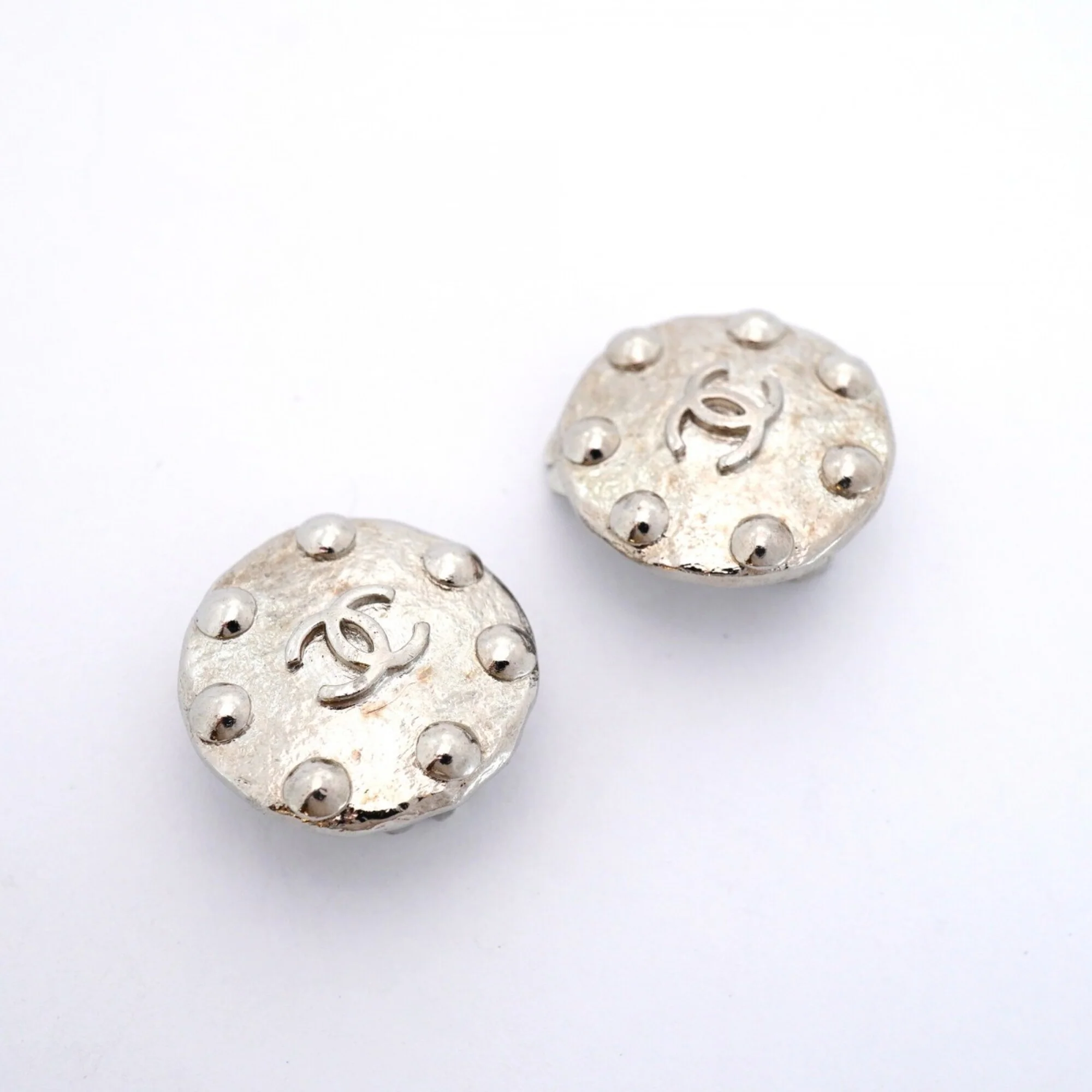 CC Logo Circle Clip-On Earrings Silver-Tone Metal Silver-Tone Metal - Image 2
