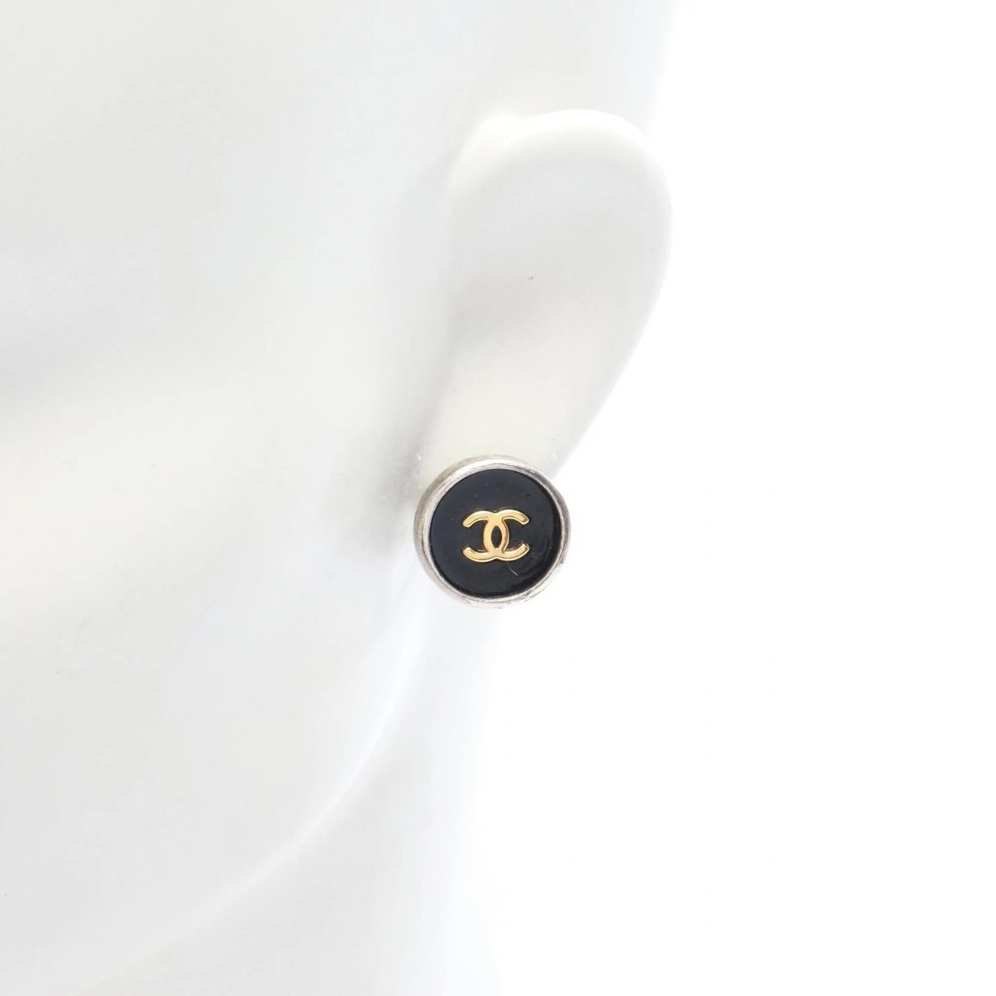 CC Logo Circle Clip-On Earrings Sterling Silver - Image 4