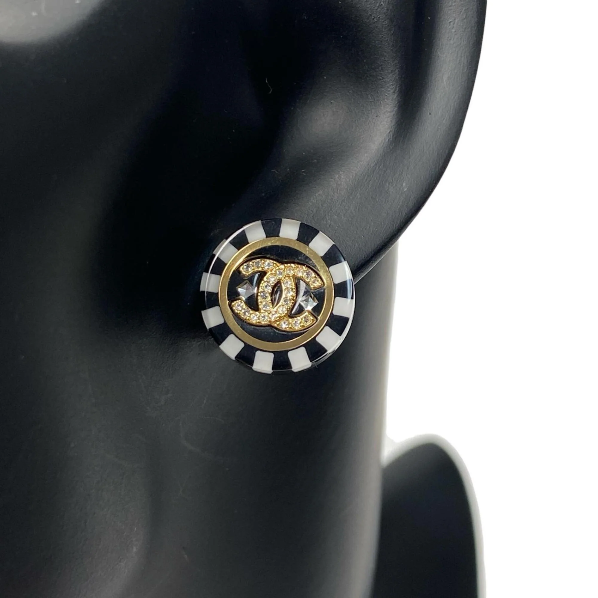 CC Logo Circle Earrings Gold-Tone Metal Gold-Tone Metal - Image 3