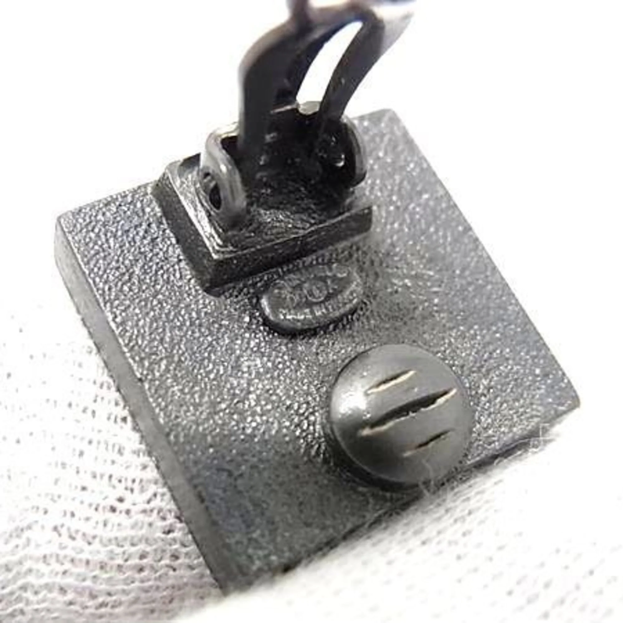 CC Logo Clip-On Earrings Metal - Image 3