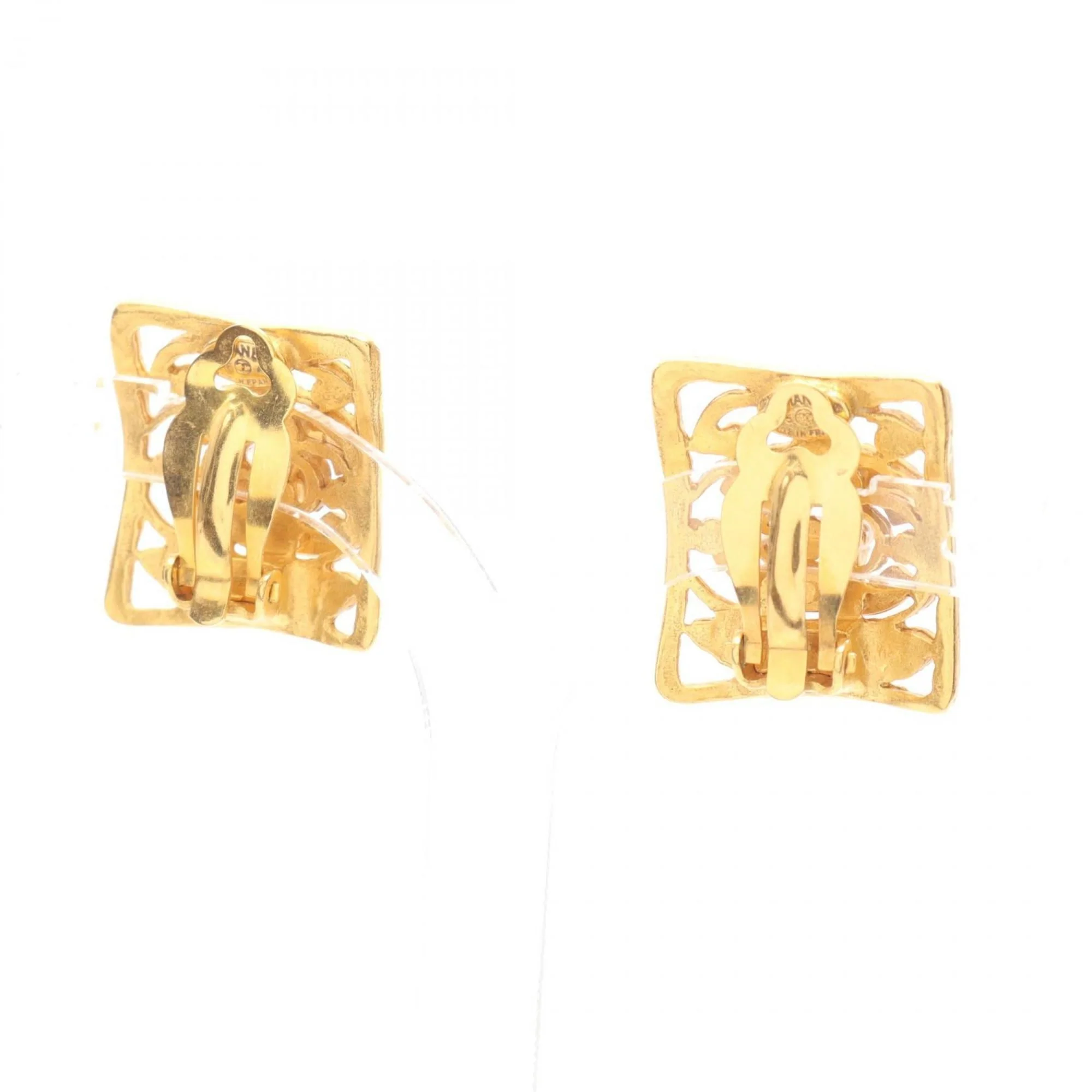 CC Logo Clip-On Earrings Metal Gold-Tone Metal - Image 2