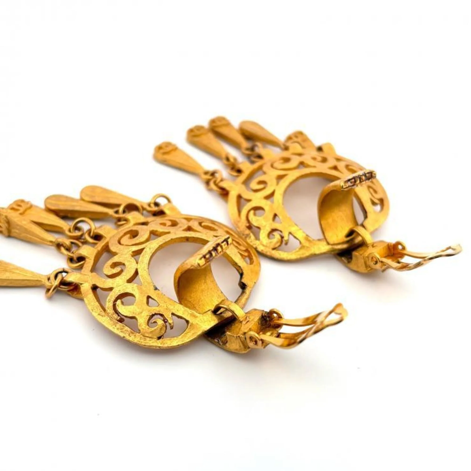 CC Logo Clip-On Earrings Metal Gold-Tone Metal - Image 6