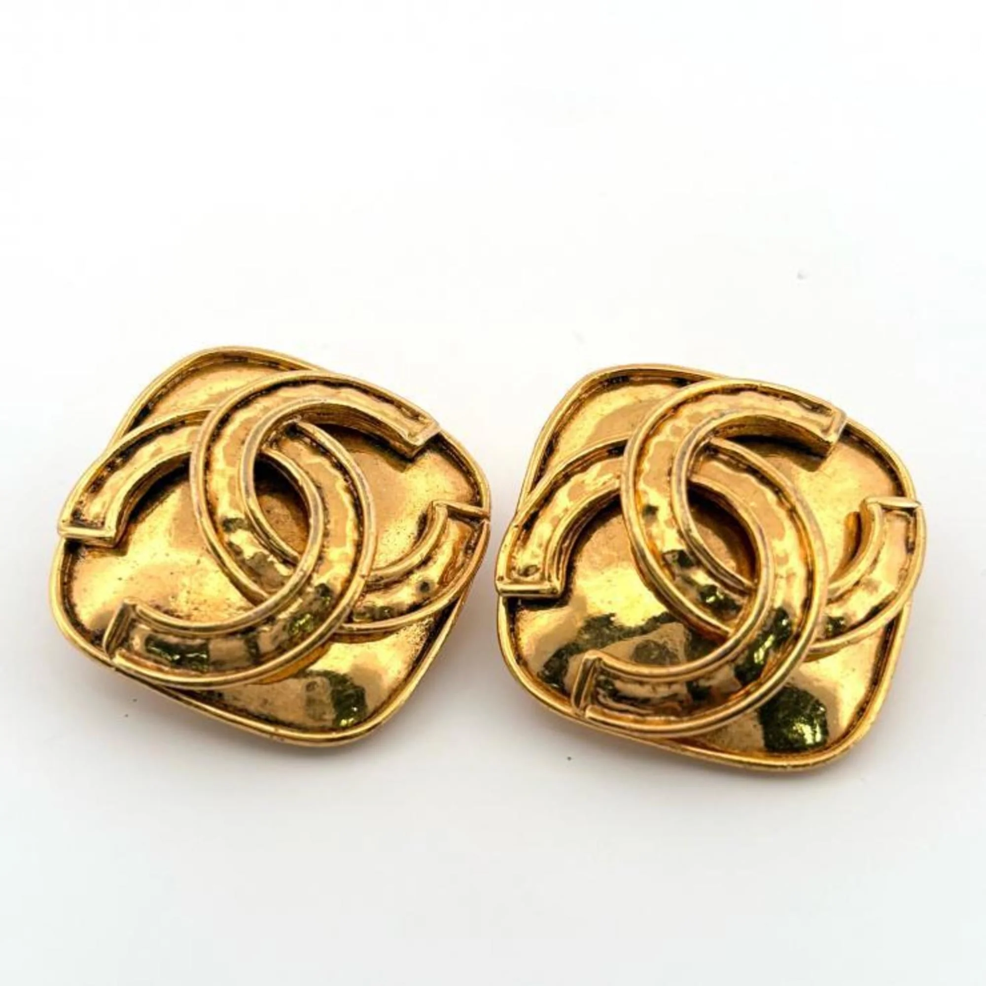 CC Logo Clip-On Earrings Metal Gold-Tone Metal - Image 5