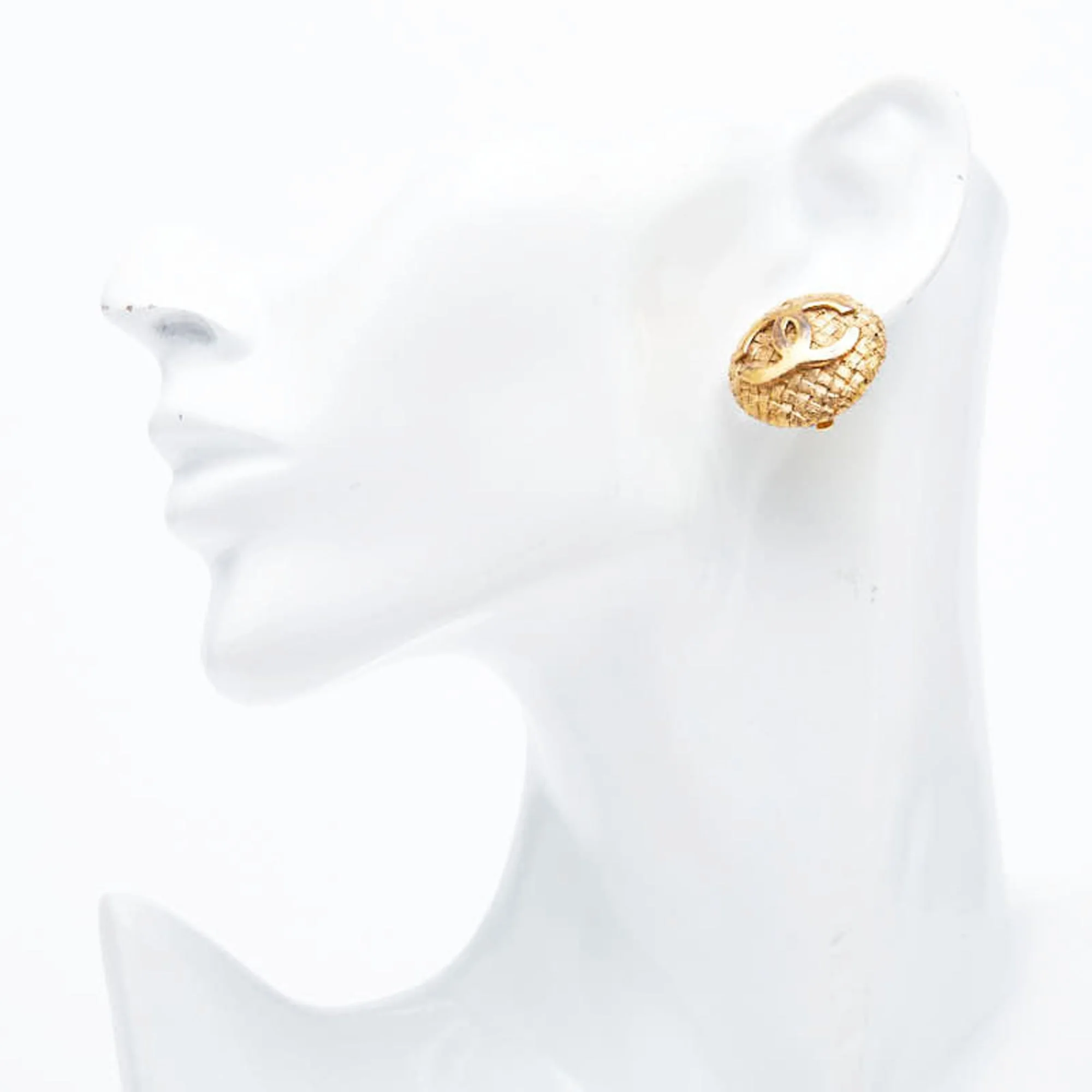 CC Logo Clip-On Earrings Metal Gold-Tone Metal - Image 5