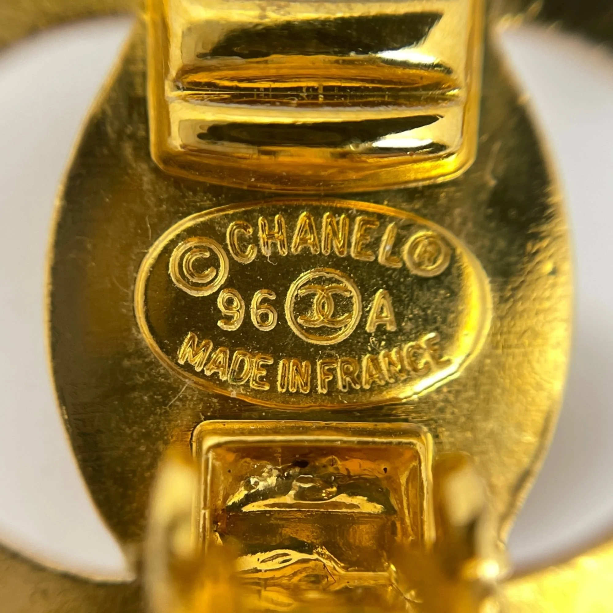 CC Logo Clip-On Earrings Metal Gold-Tone Metal - Image 6