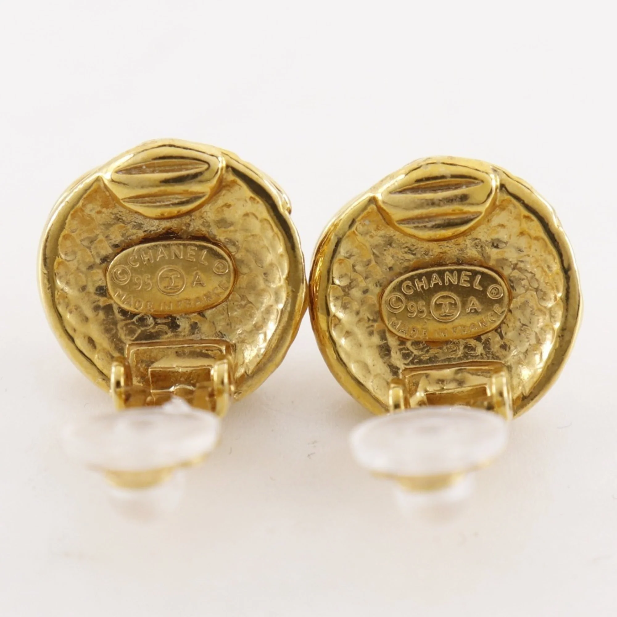 CC Logo Clip-On Earrings Metal Gold-Tone Metal - Image 4