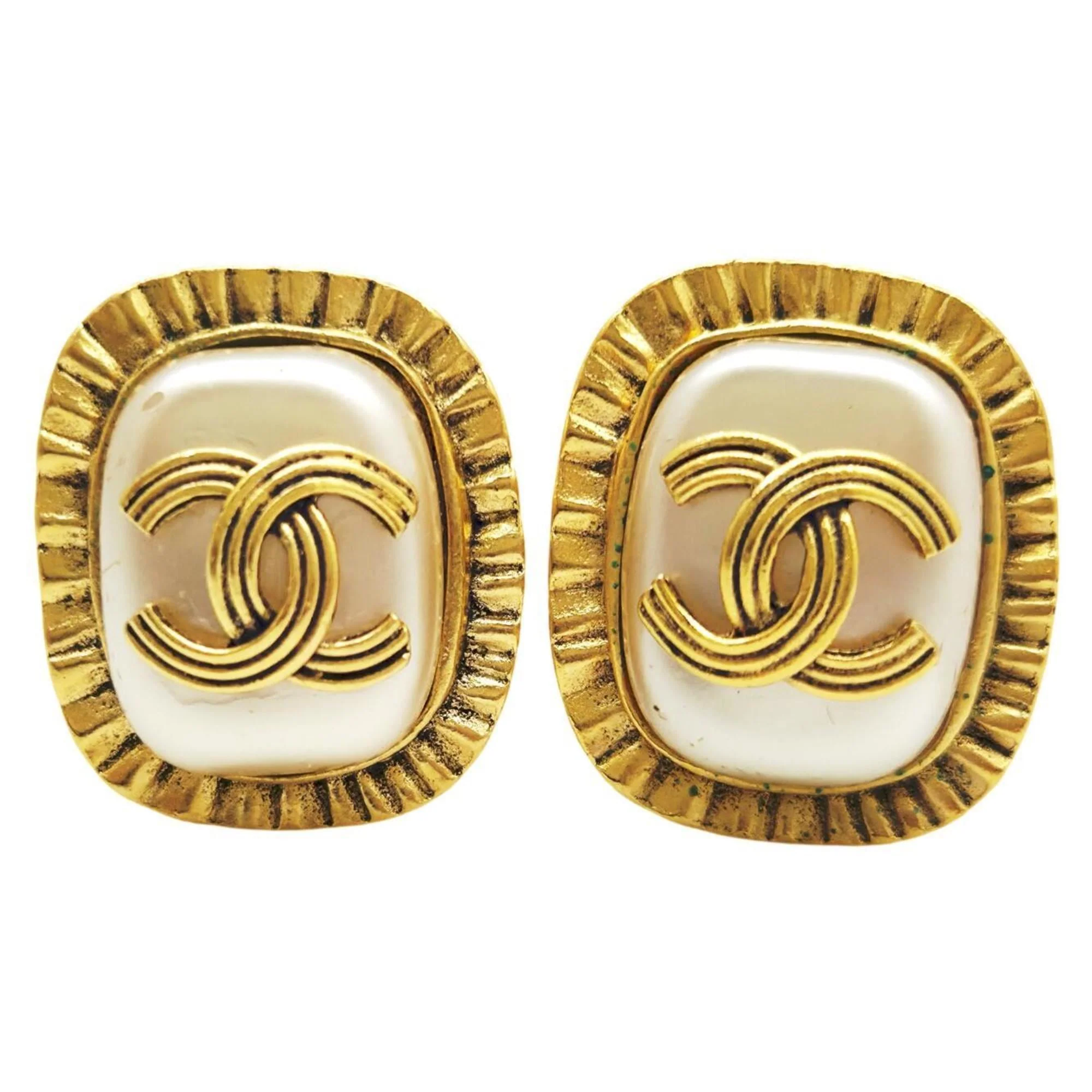 CC Logo Clip-On Earrings Metal Gold-Tone Metal