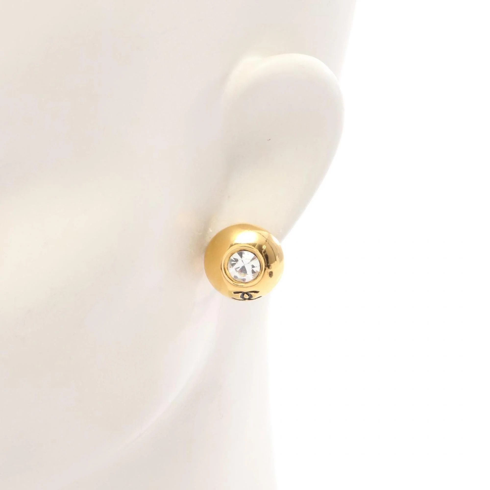 CC Logo Clip-On Earrings Metal Gold-Tone Metal - Image 4