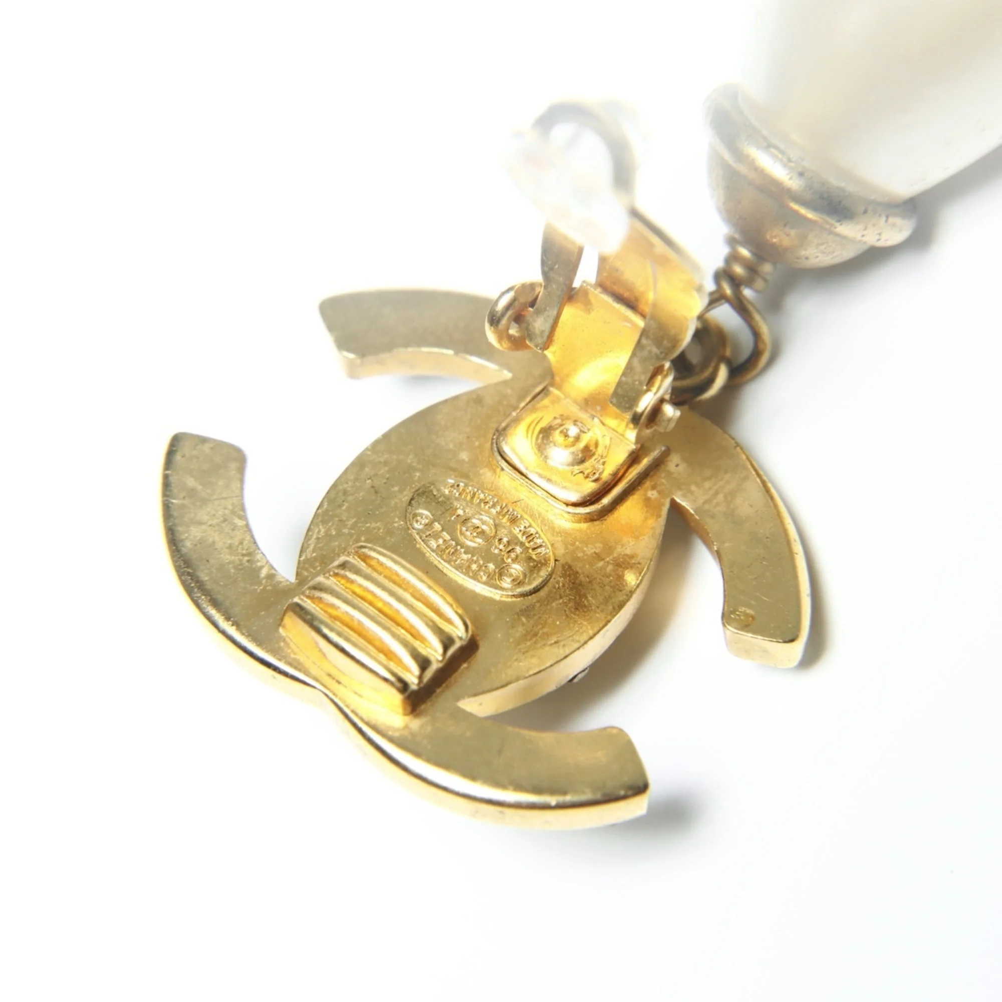 CC Logo Clip-On Earrings Metal Gold-Tone Metal - Image 7