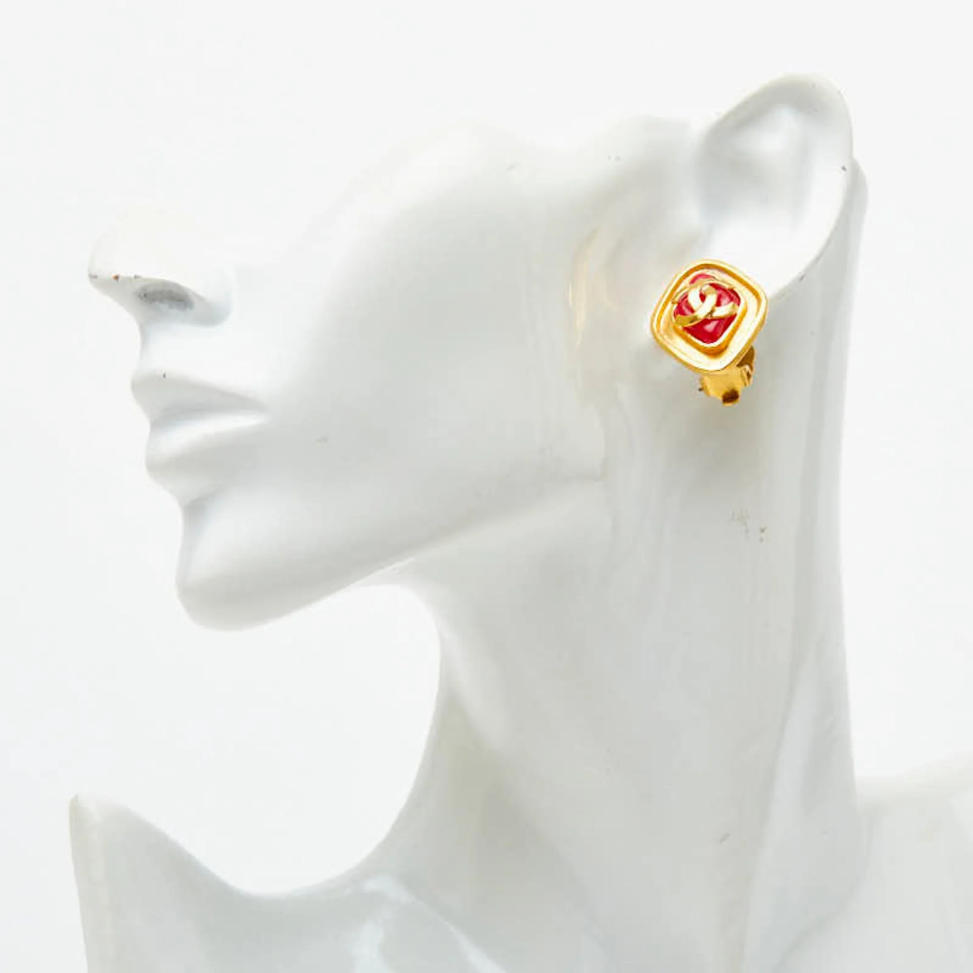 CC Logo Clip-On Earrings Metal Gold-Tone Metal - Image 5