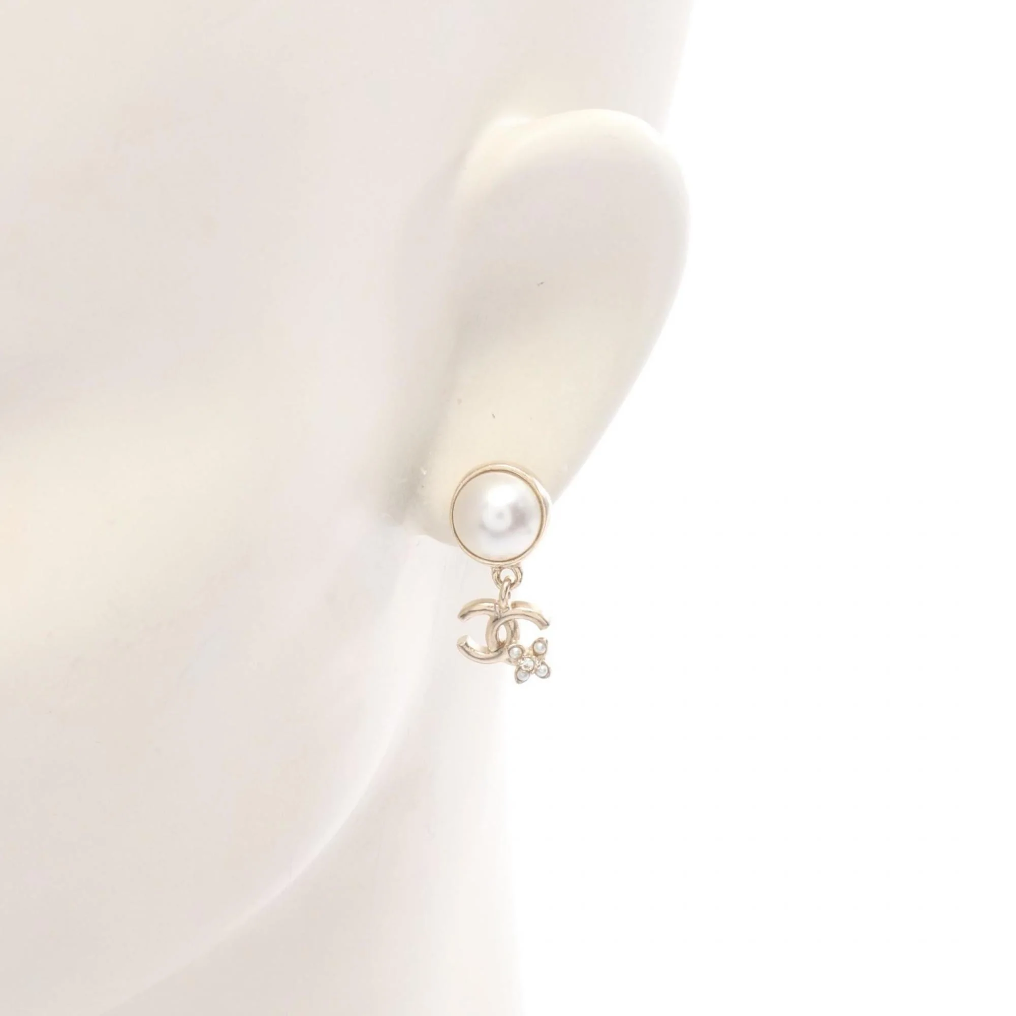 CC Logo Earrings Metal - Image 4
