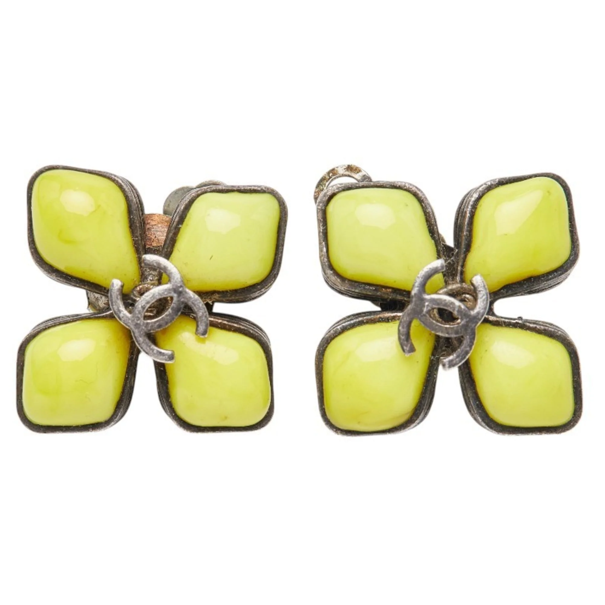 CC Logo Flower Clip-On Earrings Metal - Image 2