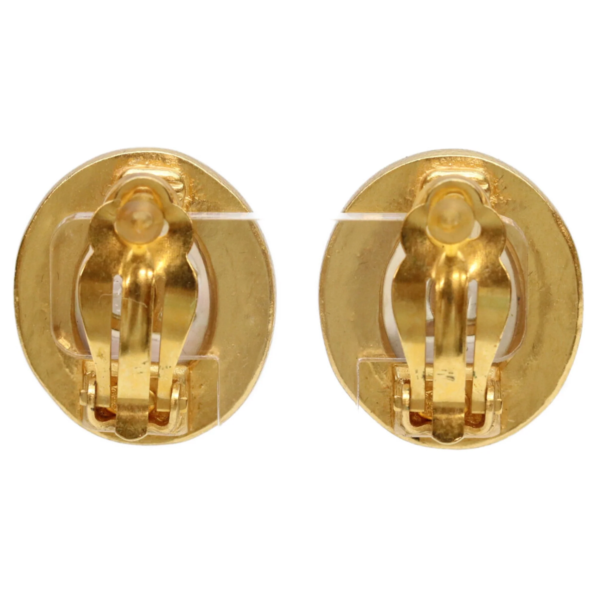 CC Logo Oval Clip-On Earrings Gold-Tone Metal Gold-Tone Metal - Image 3