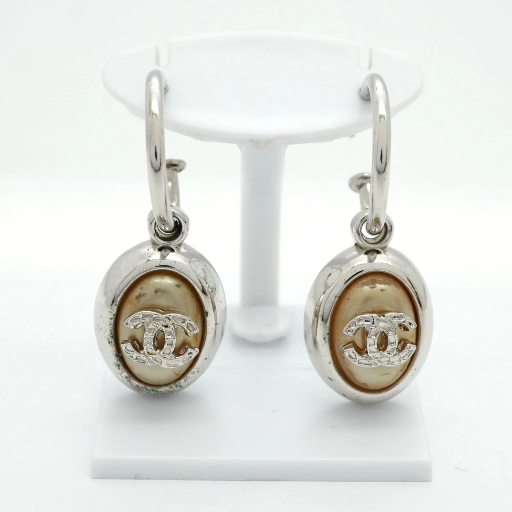 CC Logo Oval Earrings Silver-Tone Metal Silver-Tone Metal - Image 2