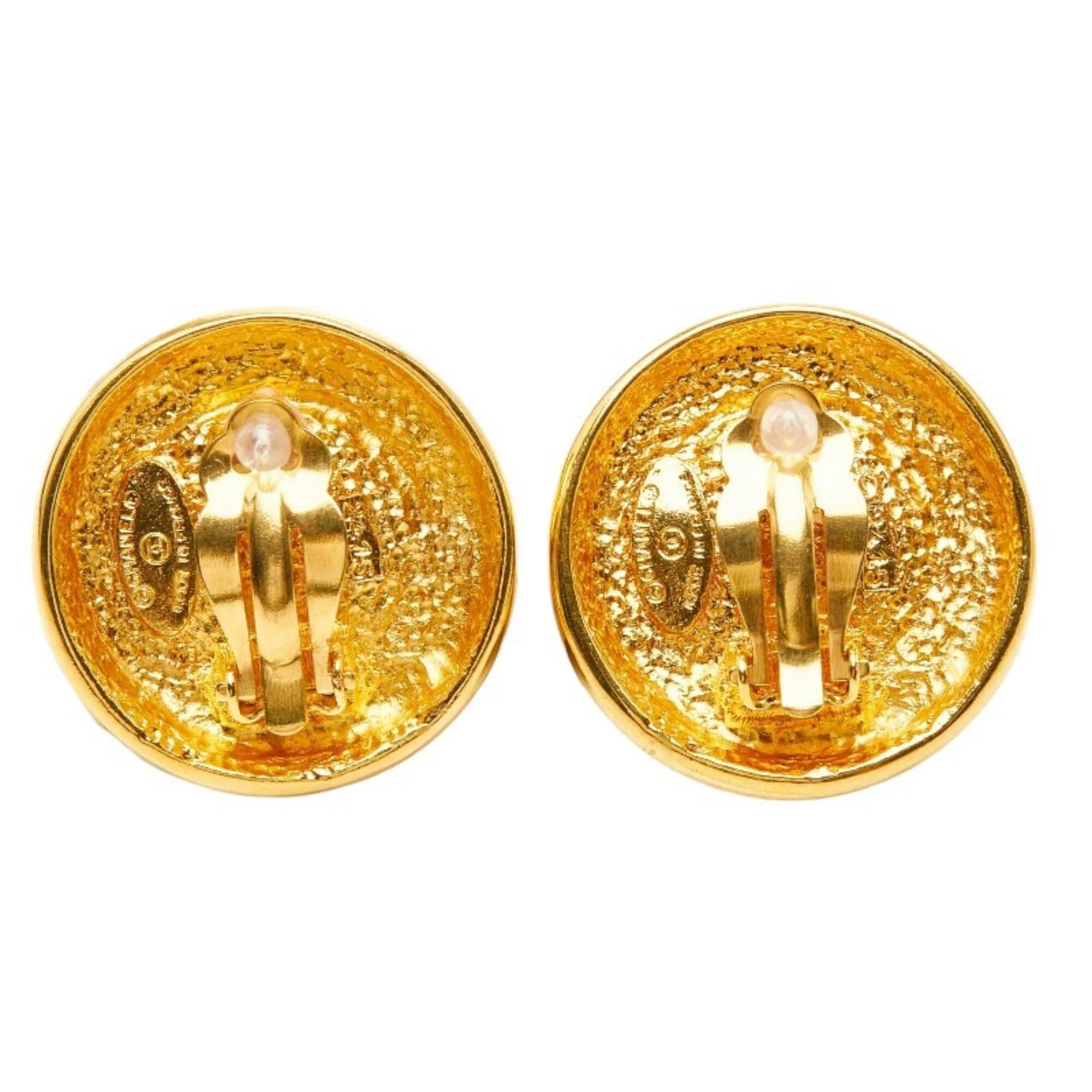 CC Logo Round Clip-On Earrings Gold-Tone Metal Gold-Tone Metal - Image 3