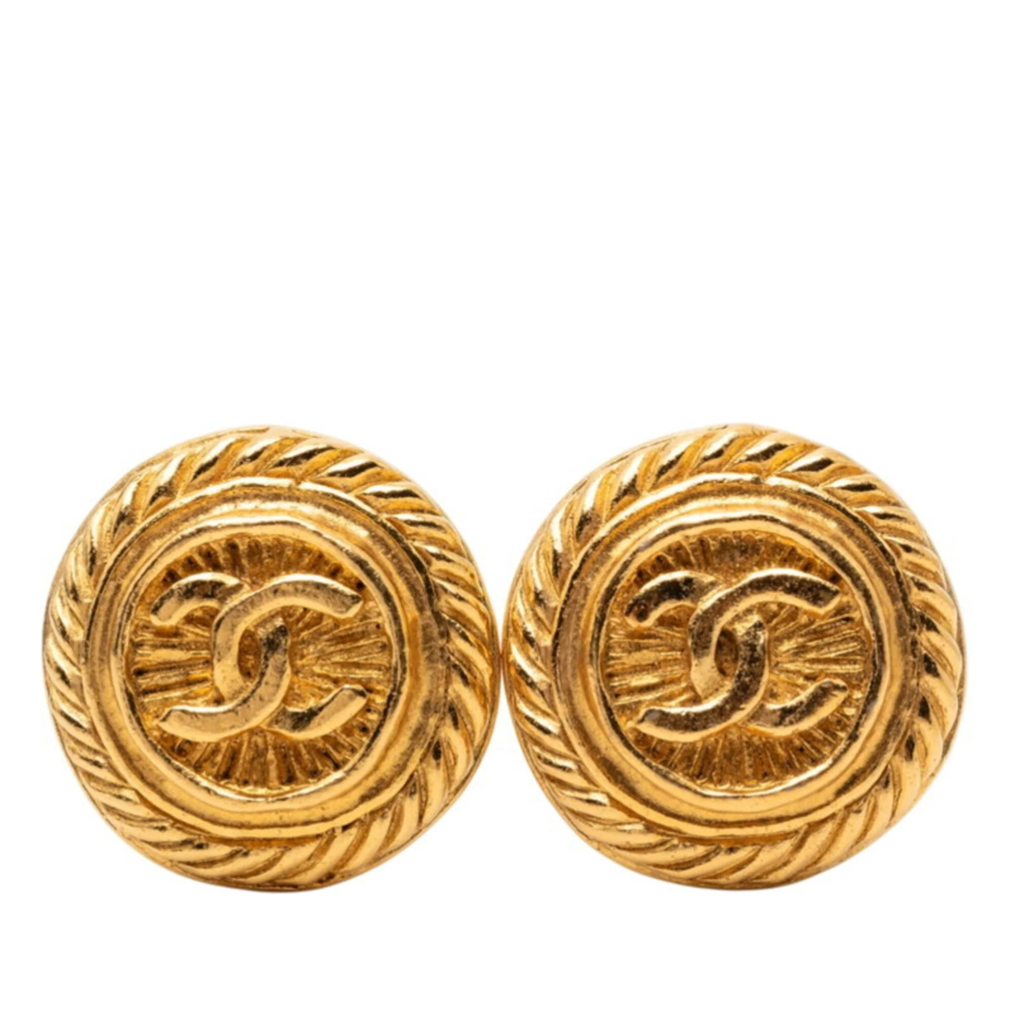 CC Logo Round Clip-On Earrings Metal Gold-Tone Metal