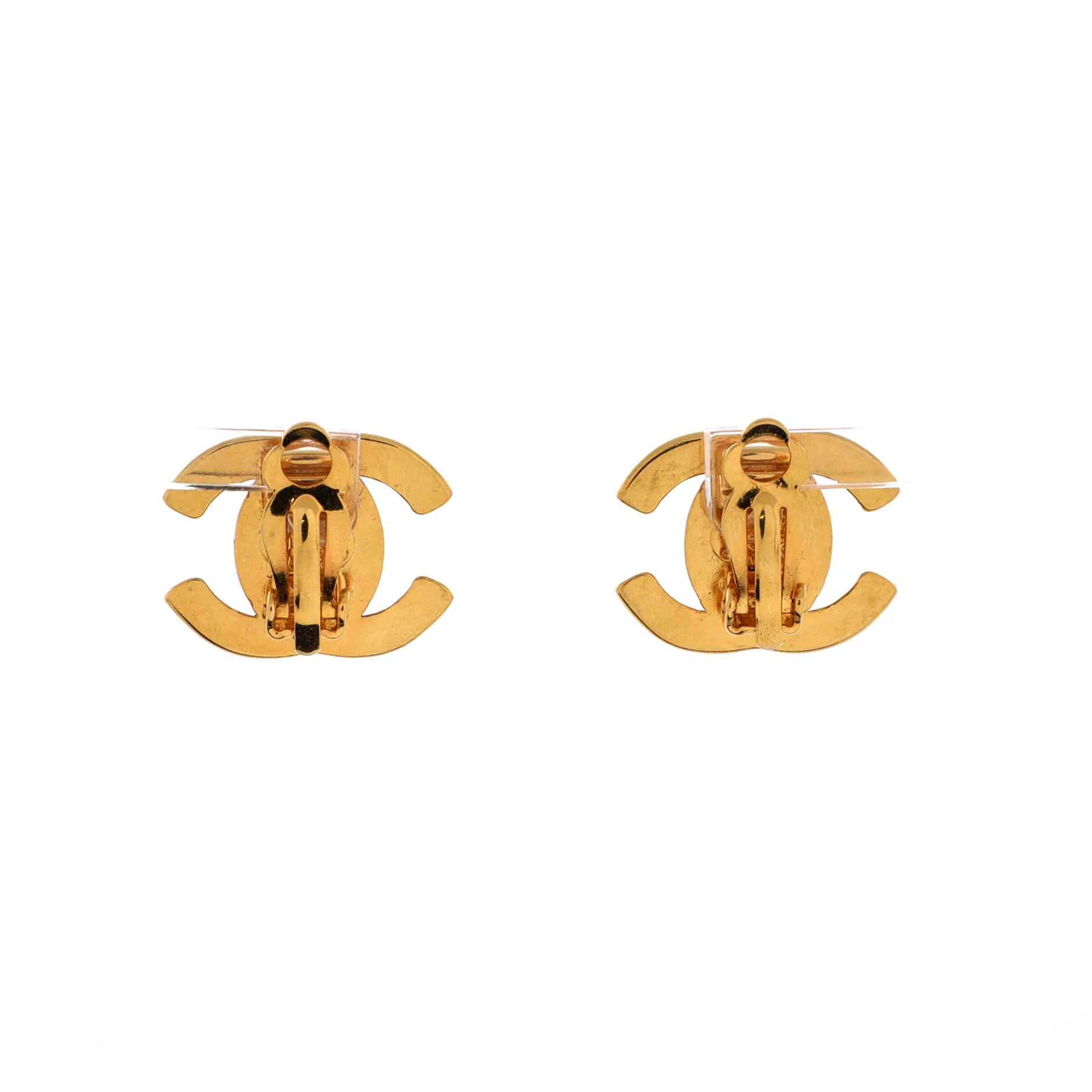 CC Turnlock Clip-On Earrings Metal - Image 3