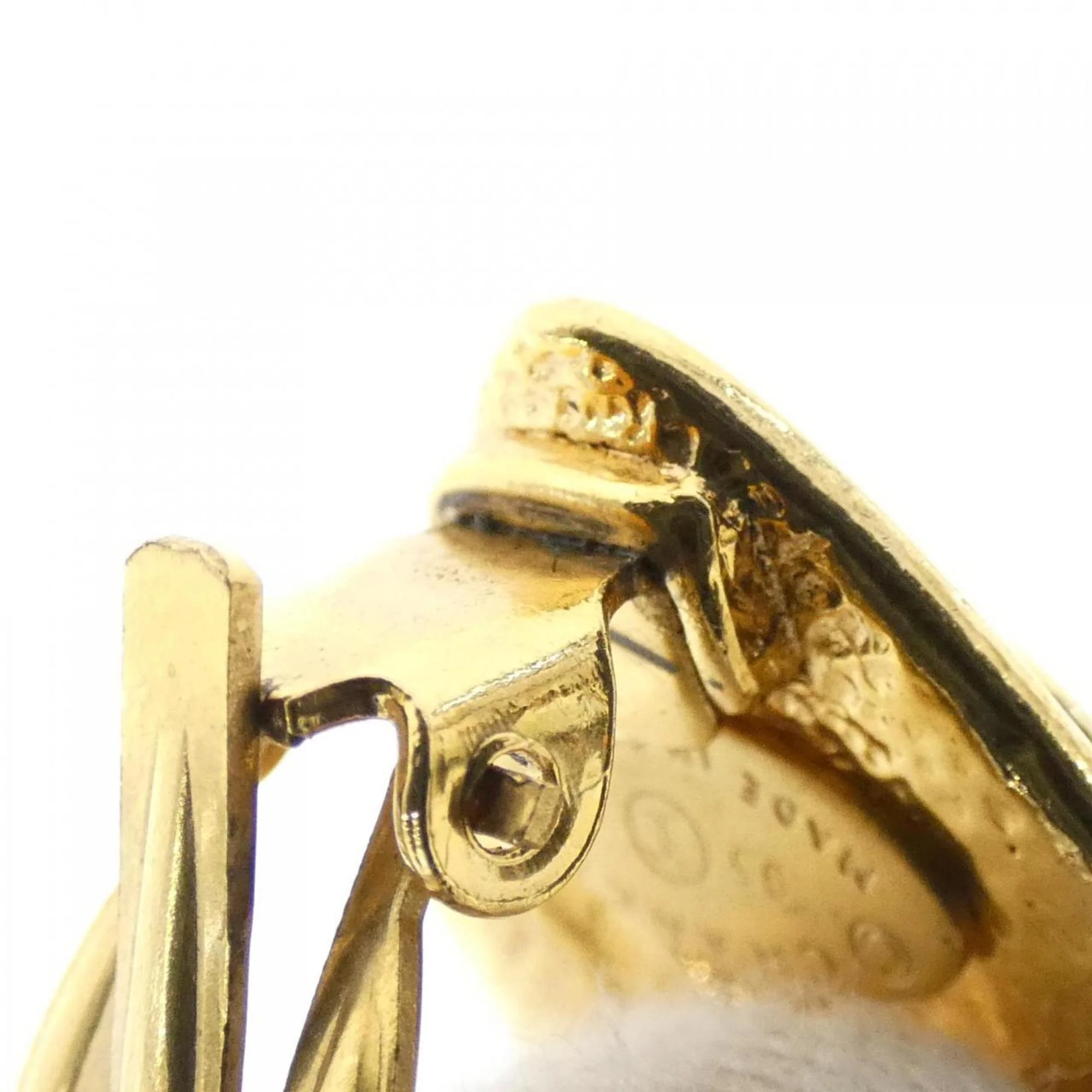 Clip-On Earrings Clip-On Gold-Tone Metal - Image 3