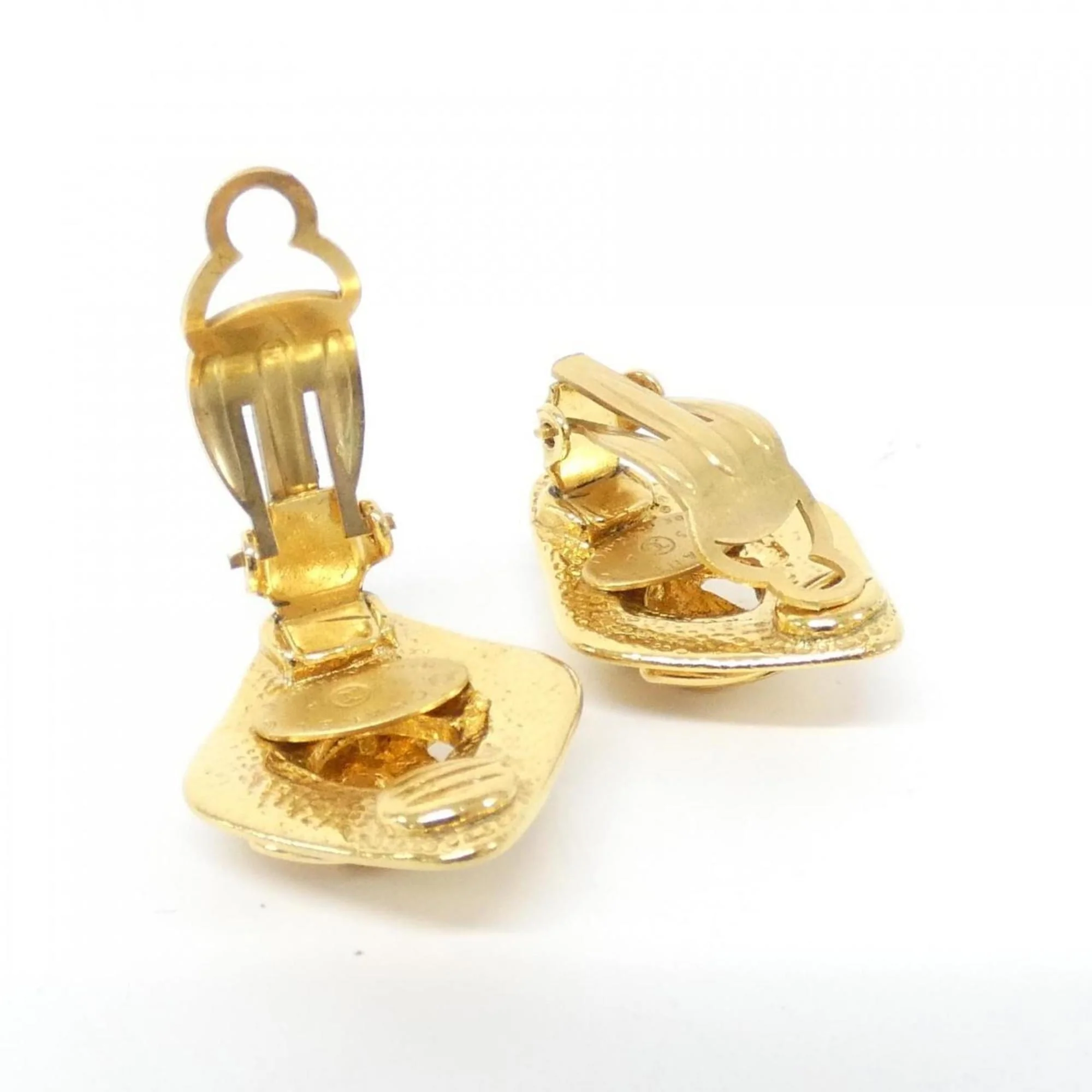 Clip-On Earrings Clip-On Gold-Tone Metal - Image 4