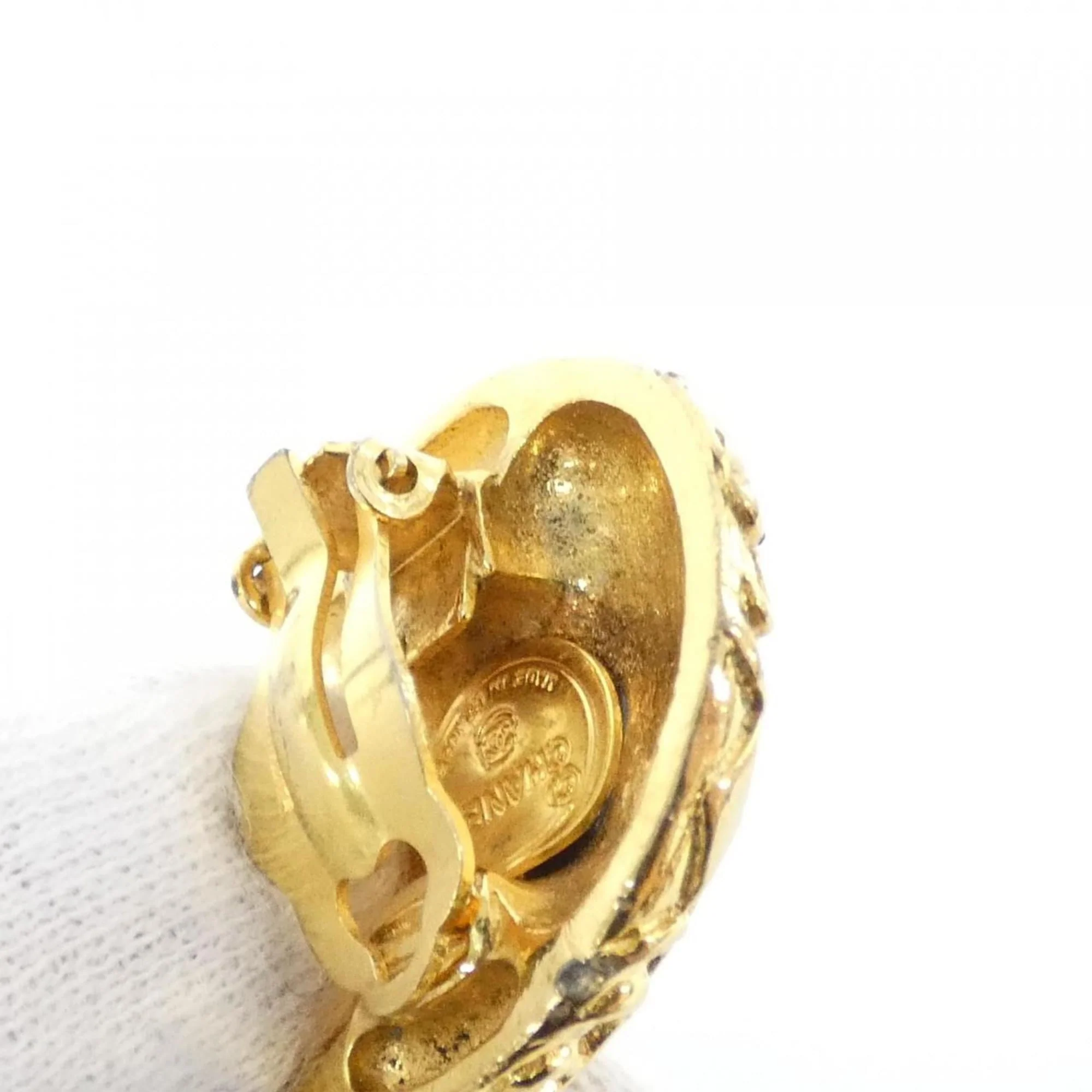 Clip-On Earrings Clip-On Gold-Tone Metal - Image 3