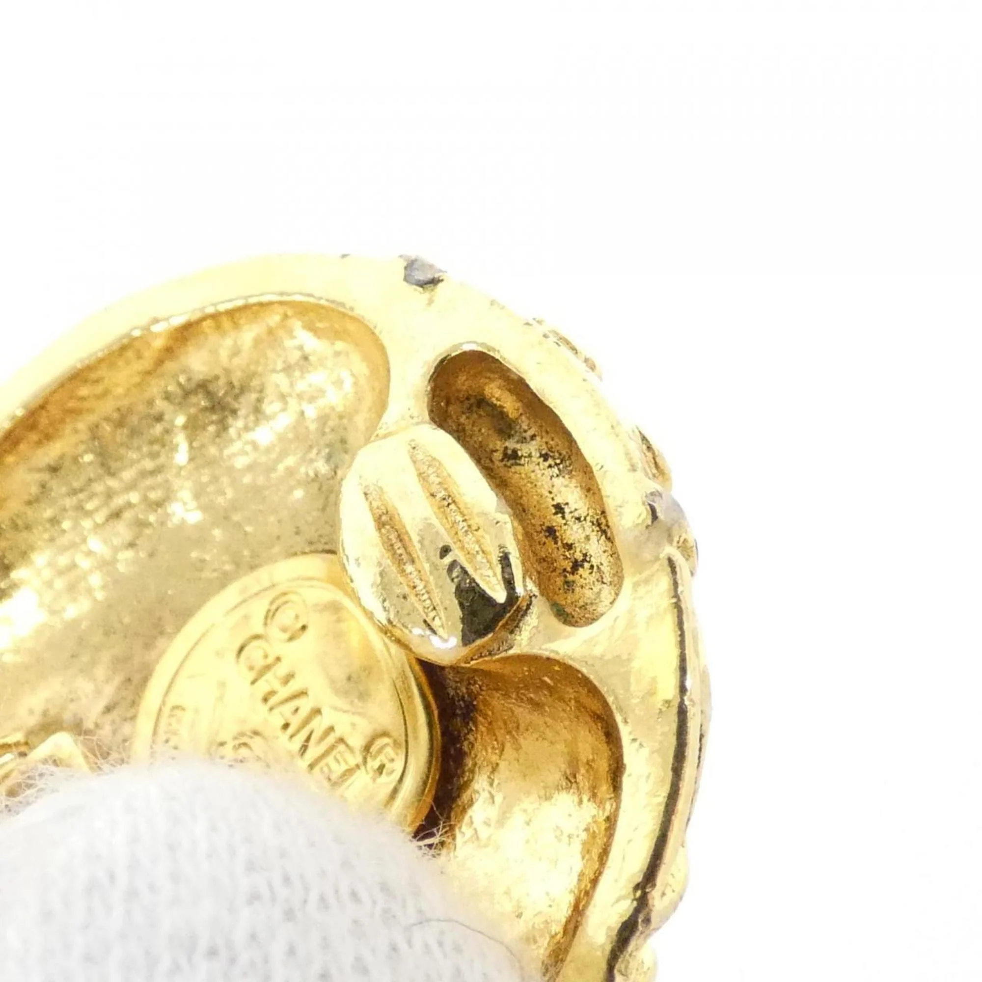 Clip-On Earrings Clip-On Gold-Tone Metal - Image 6