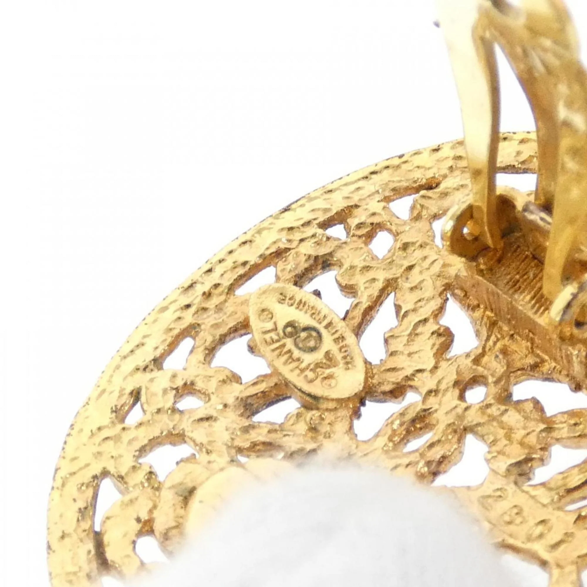 Clip-On Earrings Clip-On Gold-Tone Metal - Image 4