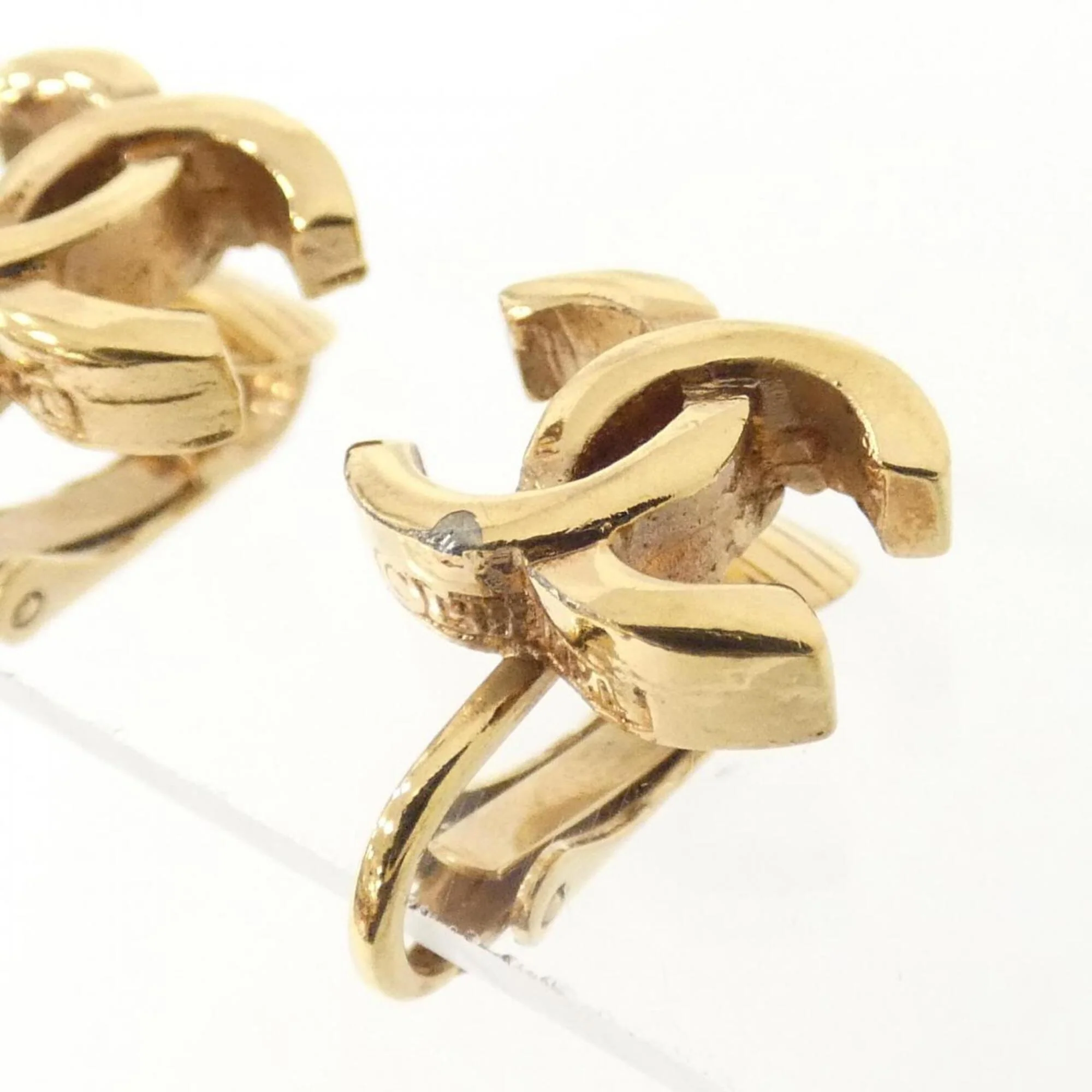 Clip-On Earrings Clip-On Gold-Tone Metal - Image 3