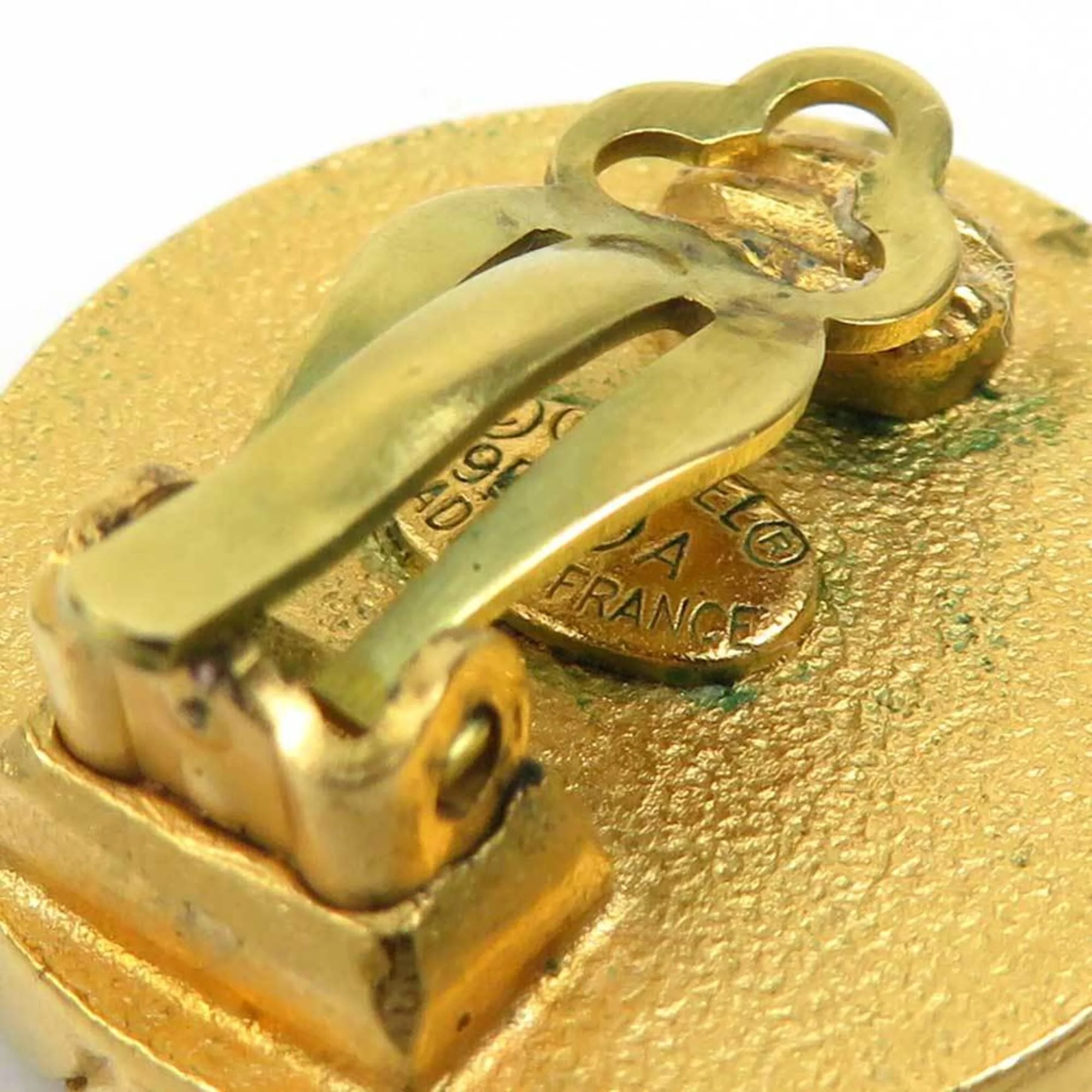 Clip-On Earrings Clip-On Gold-Tone Metal - Image 9