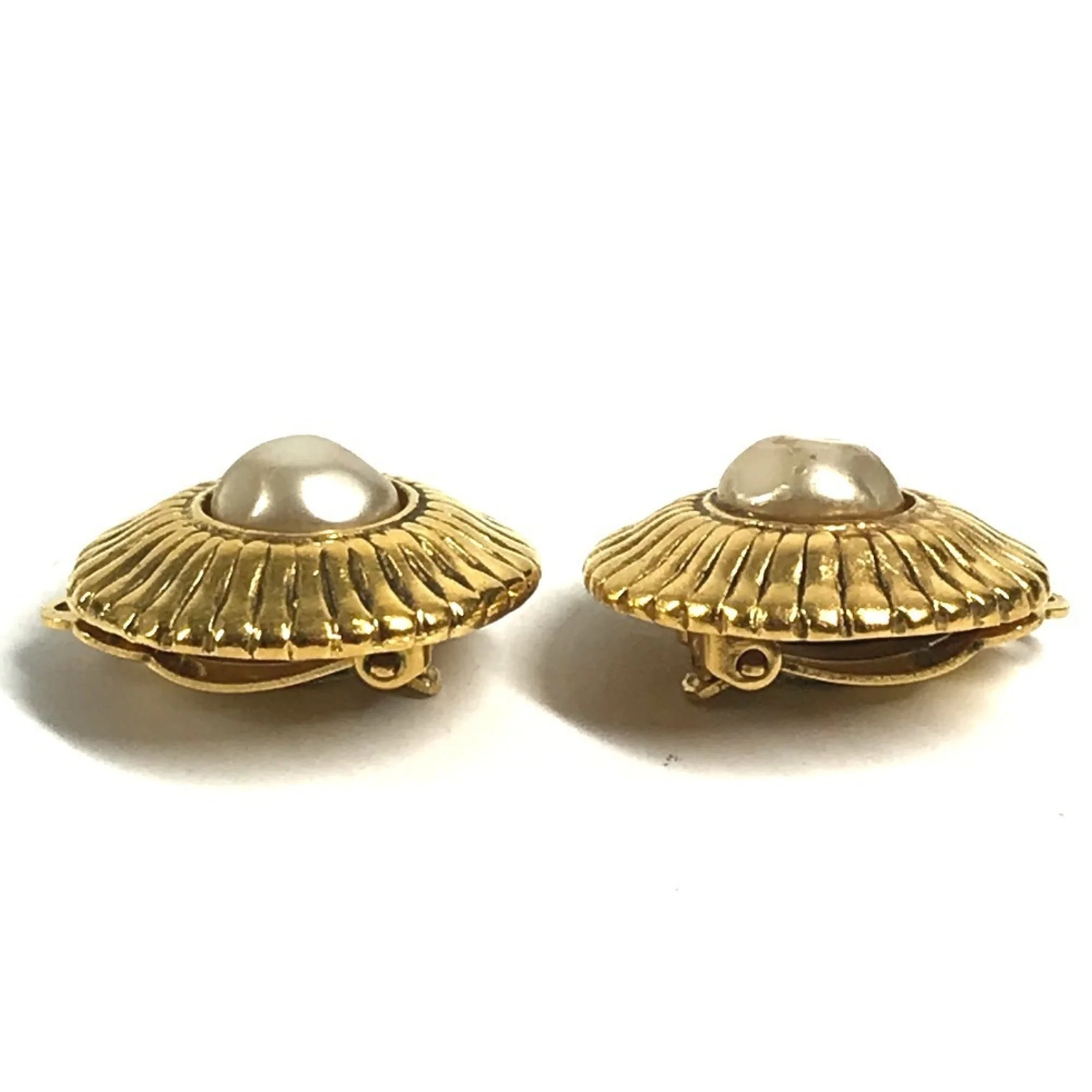 Vintage Clip-On Earrings Pearl Clip-On Gold-Tone Metal - Image 6