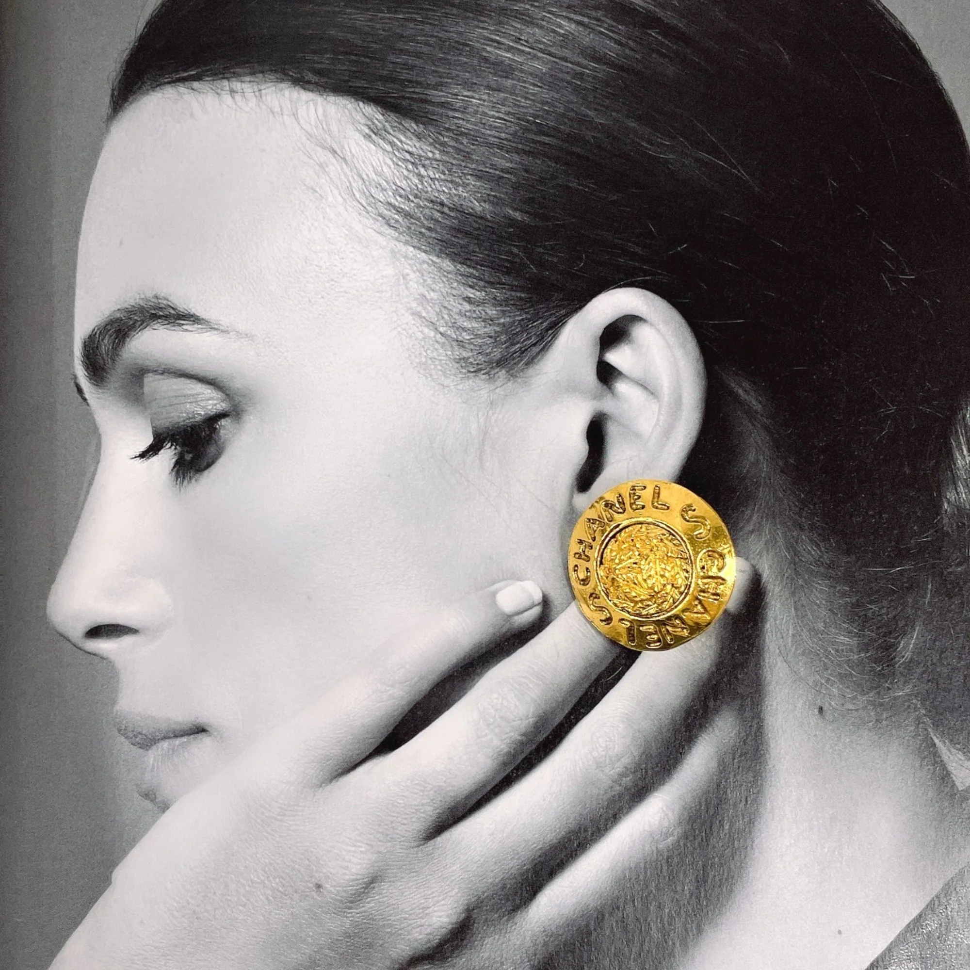 Vintage Earrings Logo Gold-Tone Metal - Image 6