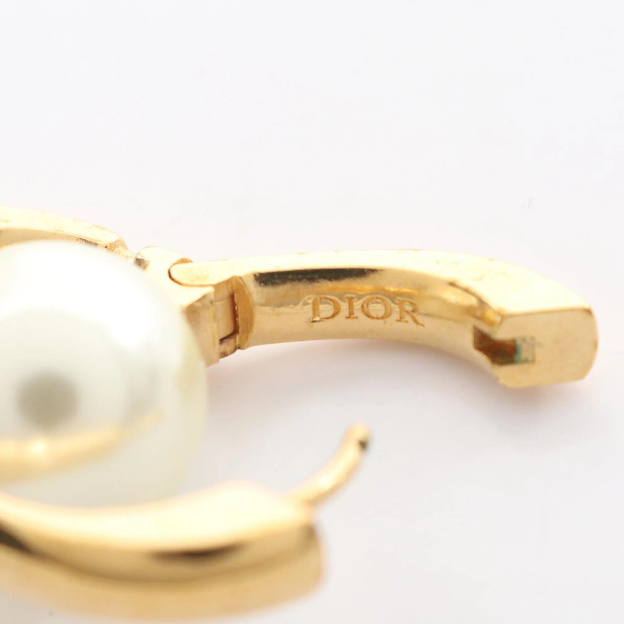 Pearl Earrings Gold and Artificial Pearl - Image 4