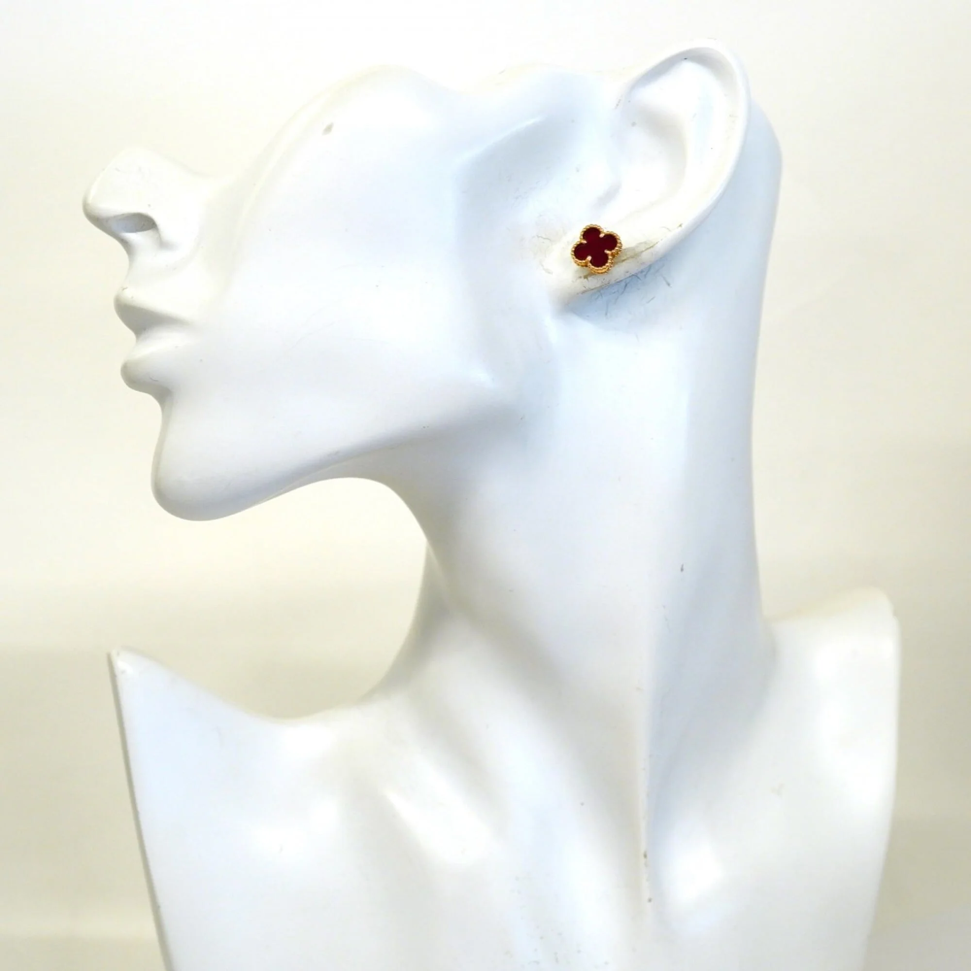 Sweet Alhambra Earrings 18K Rose Gold and Carnelian 18K Rose Gold - Image 6
