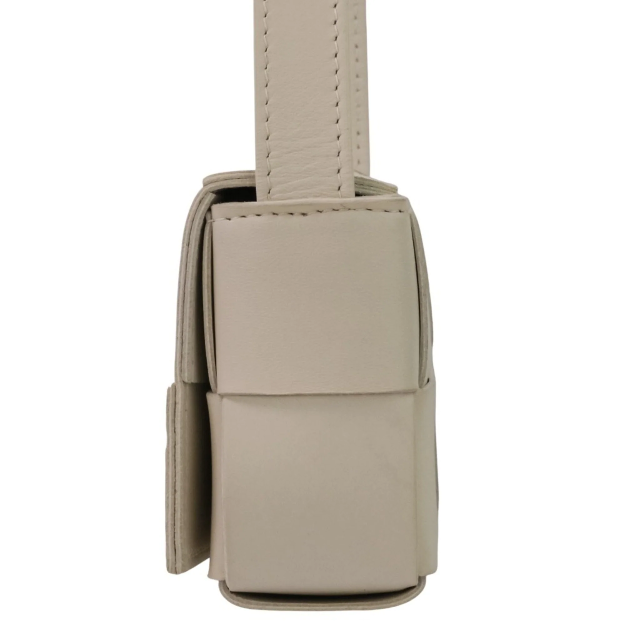 Cassette Crossbody Bag Maxi Intrecciato Leather - Image 4