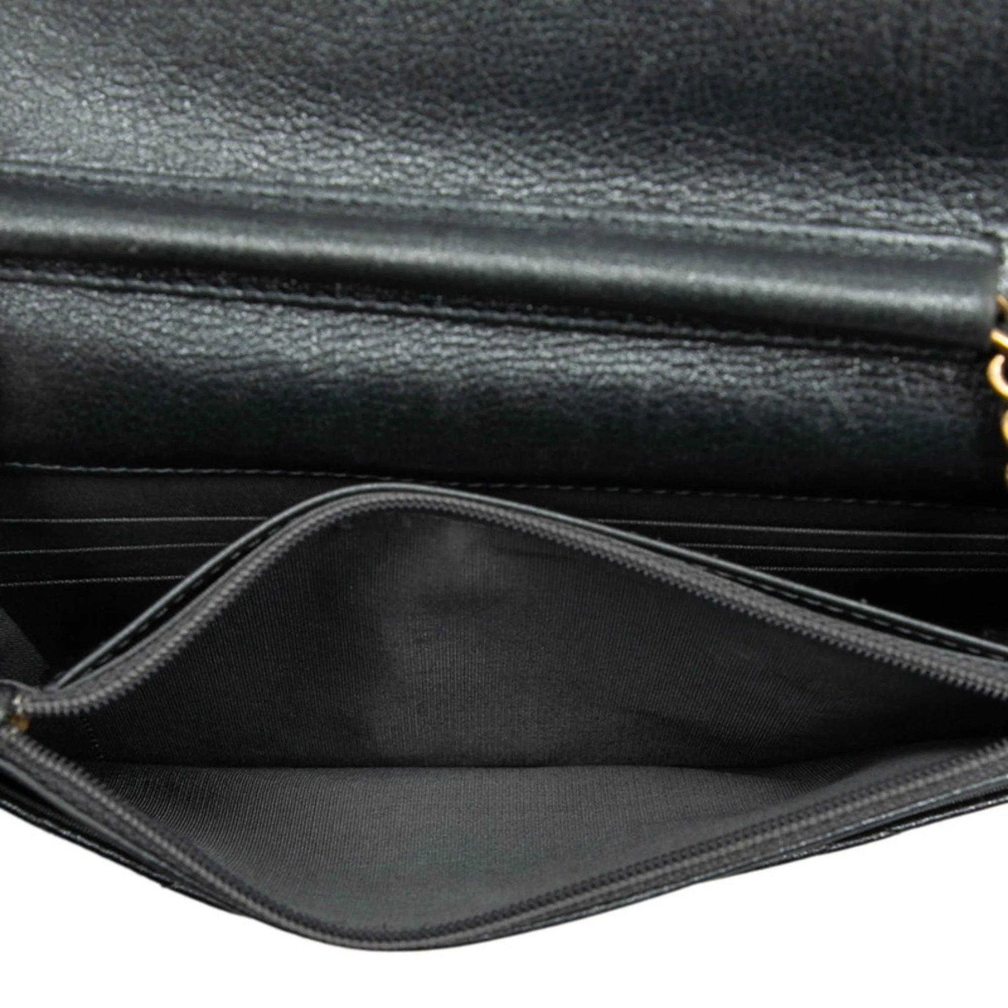 Boy Wallet on Chain Quilted Caviar - Image 4