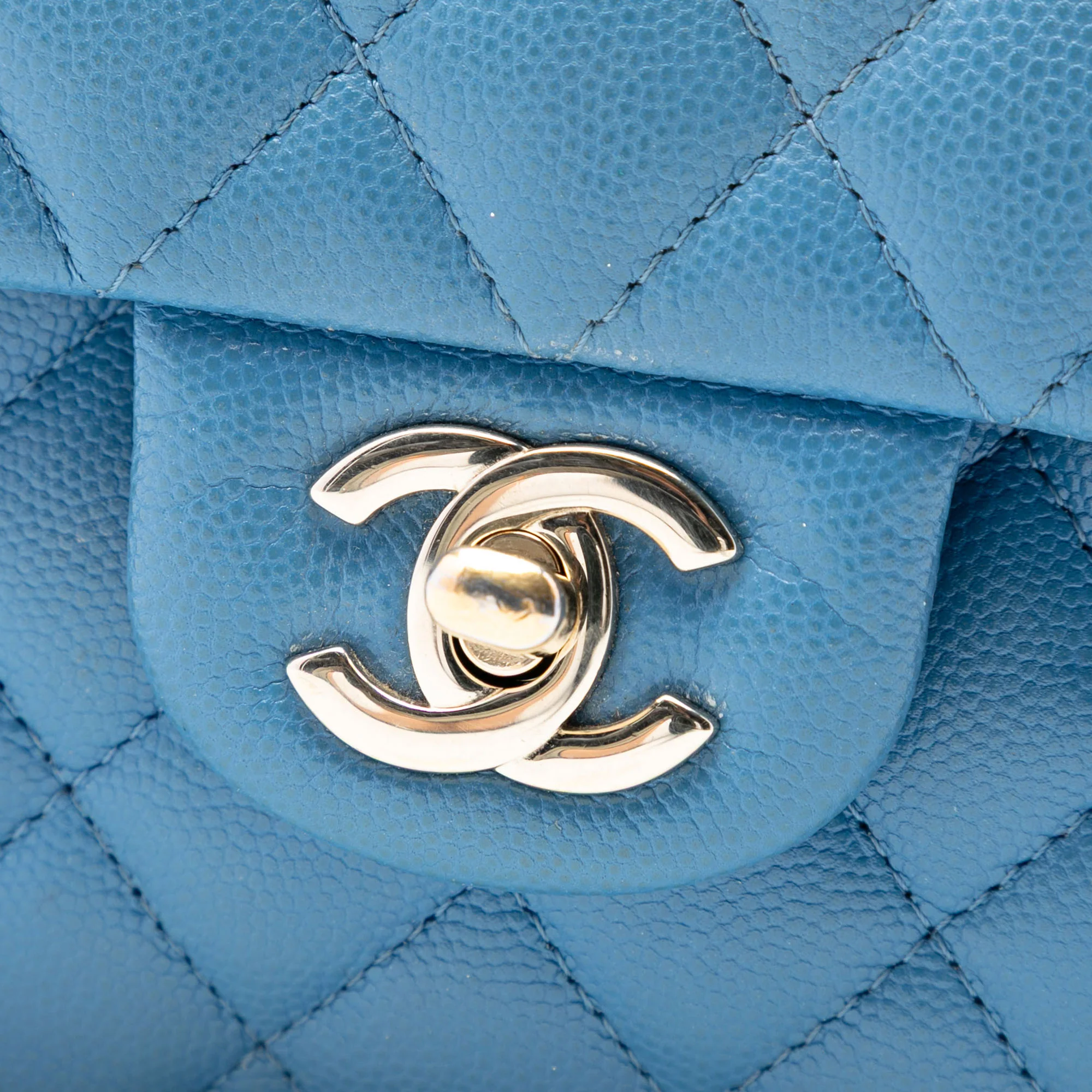 Classic Double Flap Bag Quilted Caviar Small - Image 5