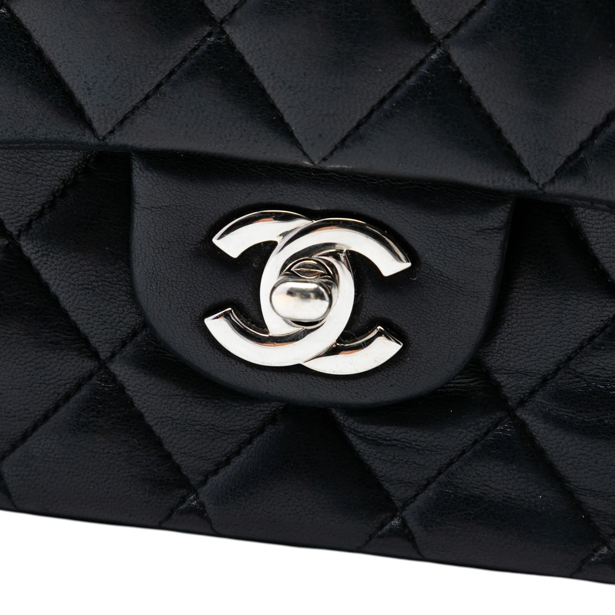 Classic Double Flap Bag Quilted Lambskin Medium - Image 6