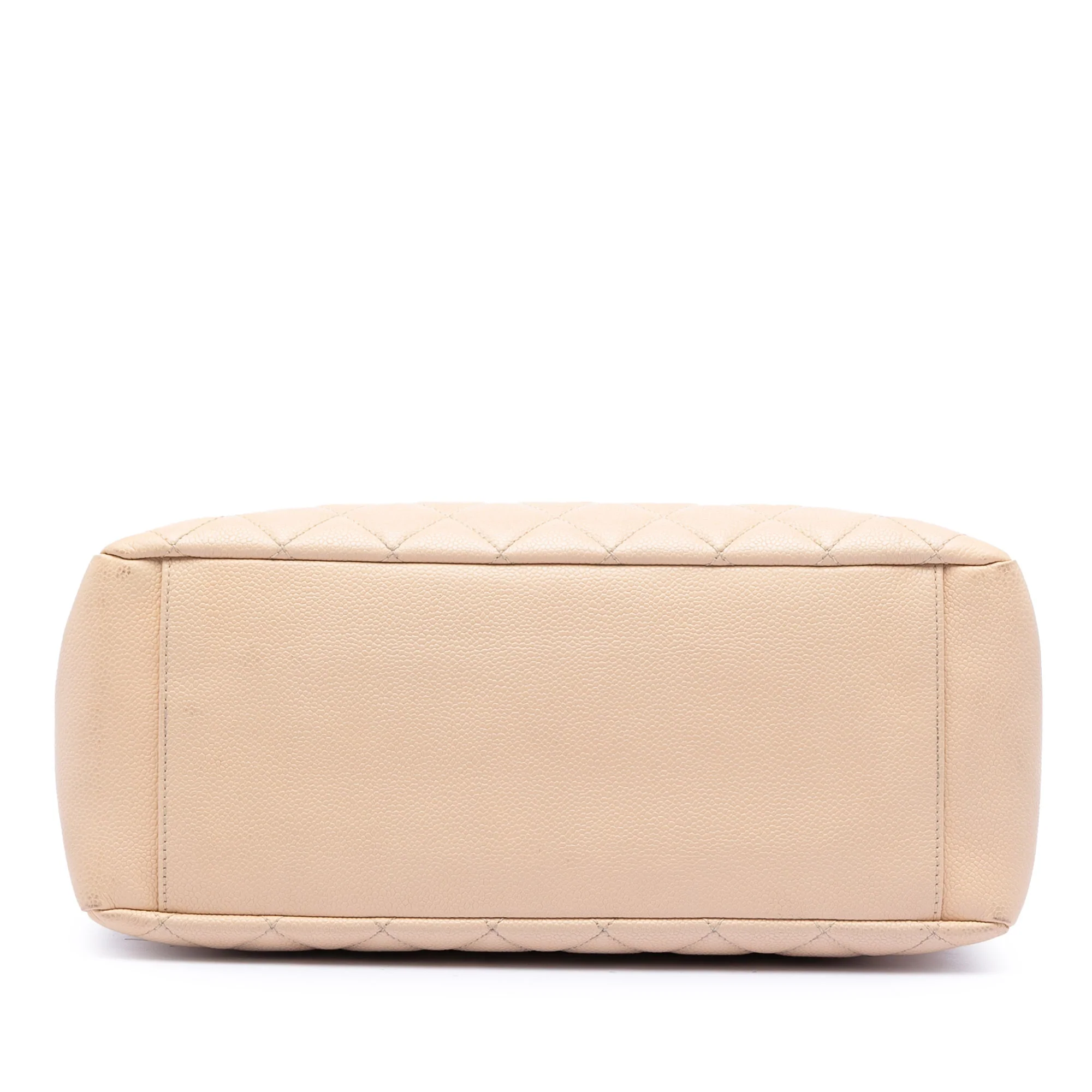 Grand Shopping Tote Quilted Caviar - Image 3