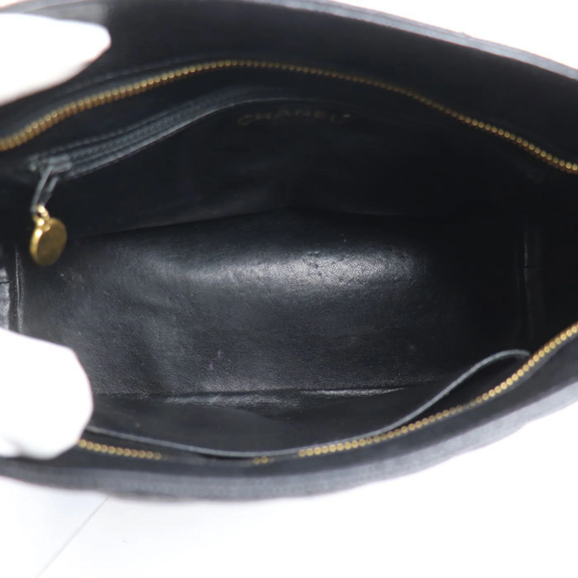Medallion Tote Quilted Caviar - Image 4