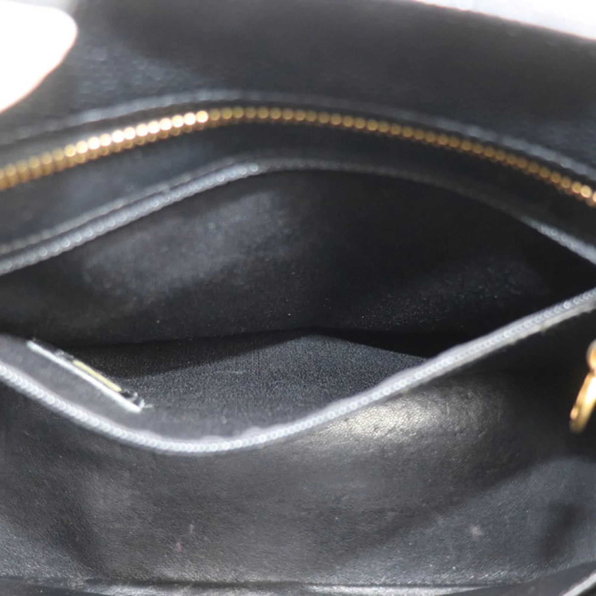Medallion Tote Quilted Caviar - Image 6