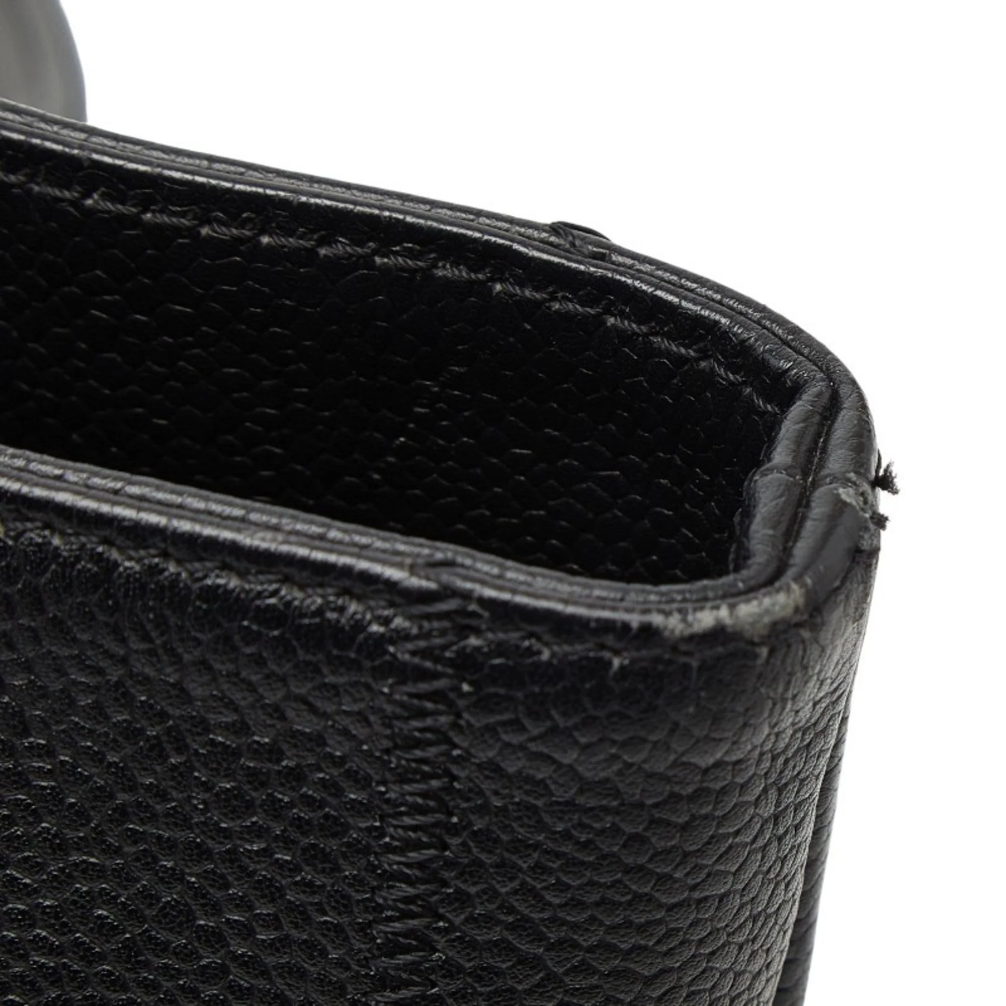 Square Stitch Tote Caviar Medium - Image 8