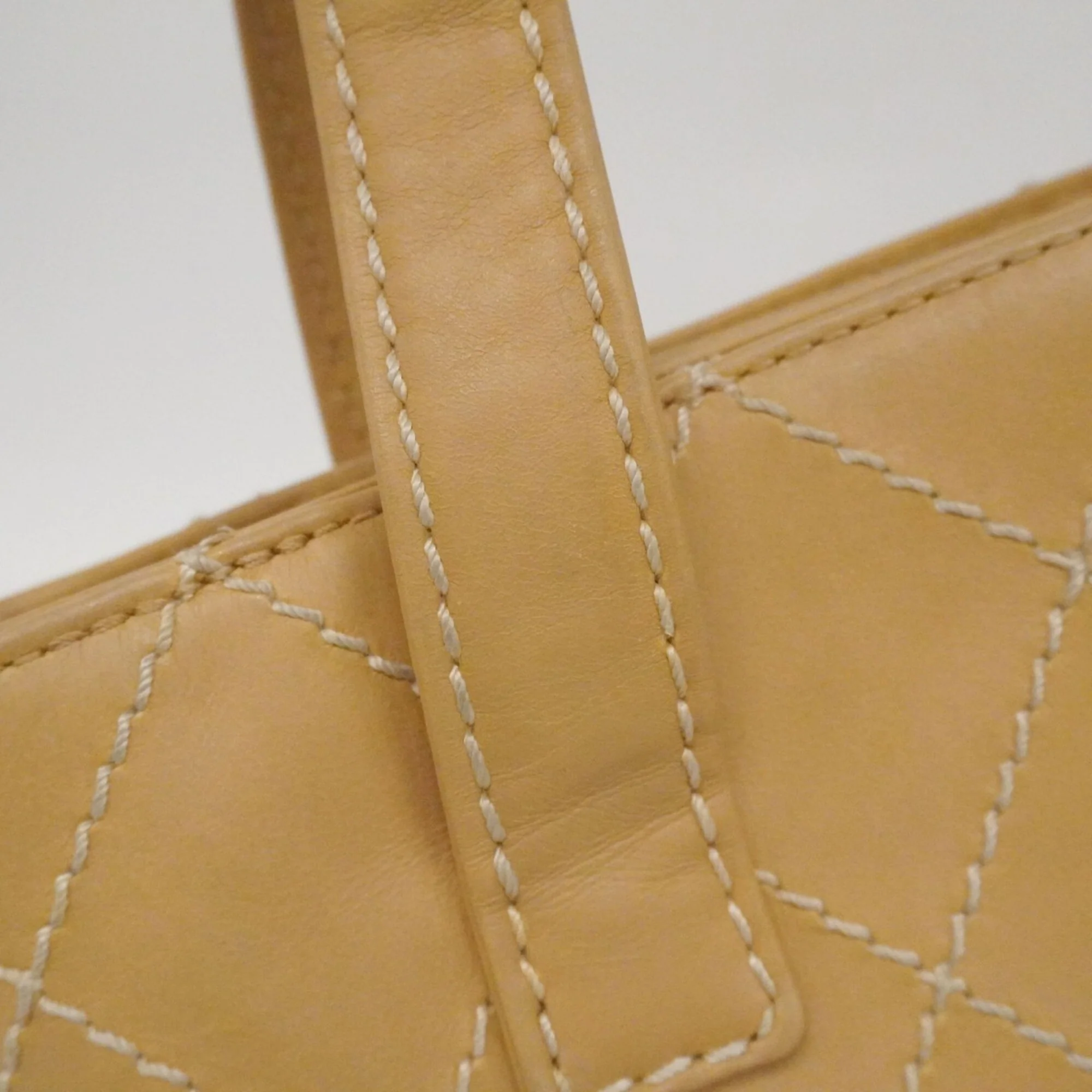 Surpique Tote Quilted Leather Small - Image 9