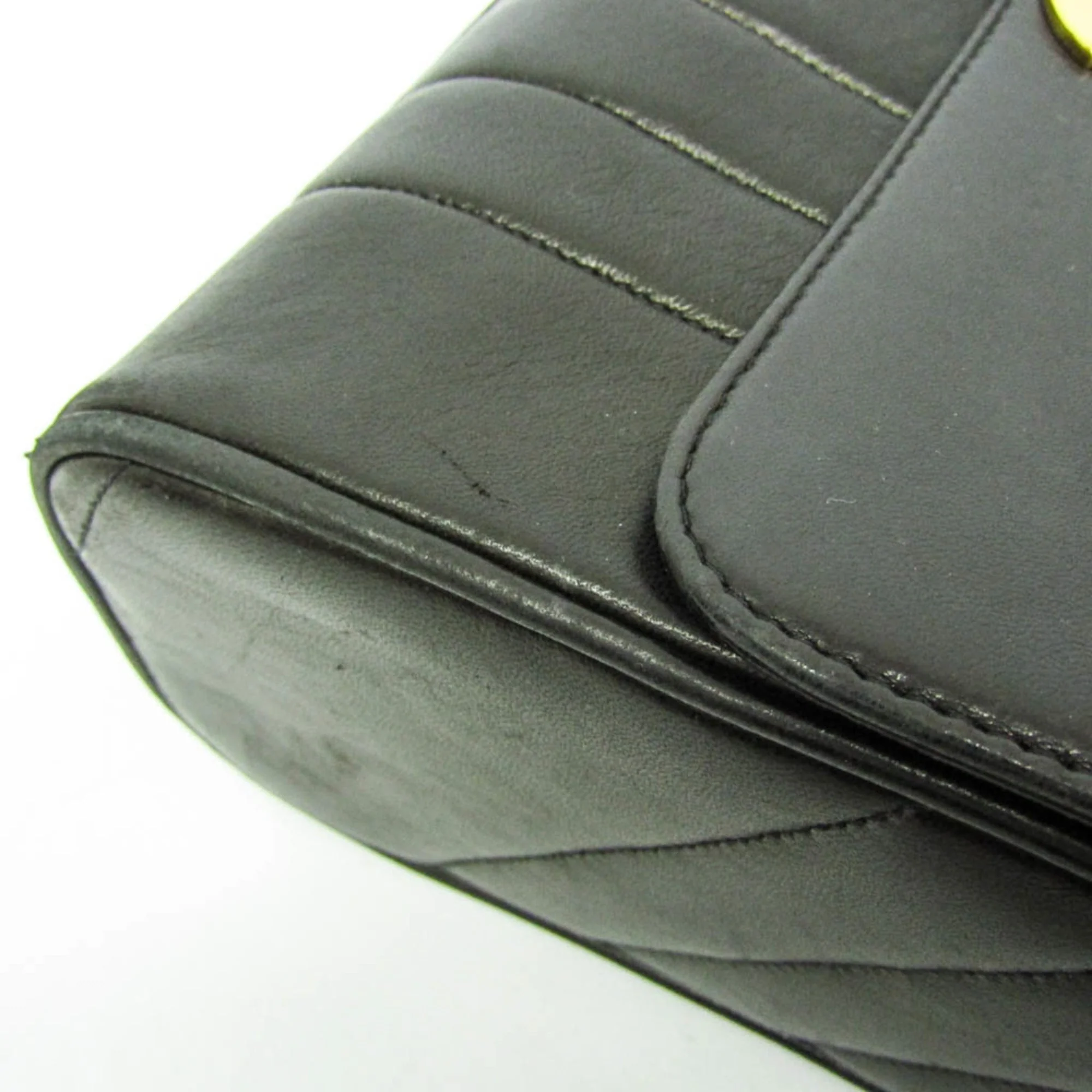 Vintage CC Shoulder Bag Vertical Quilt Lambskin Medium - Image 7