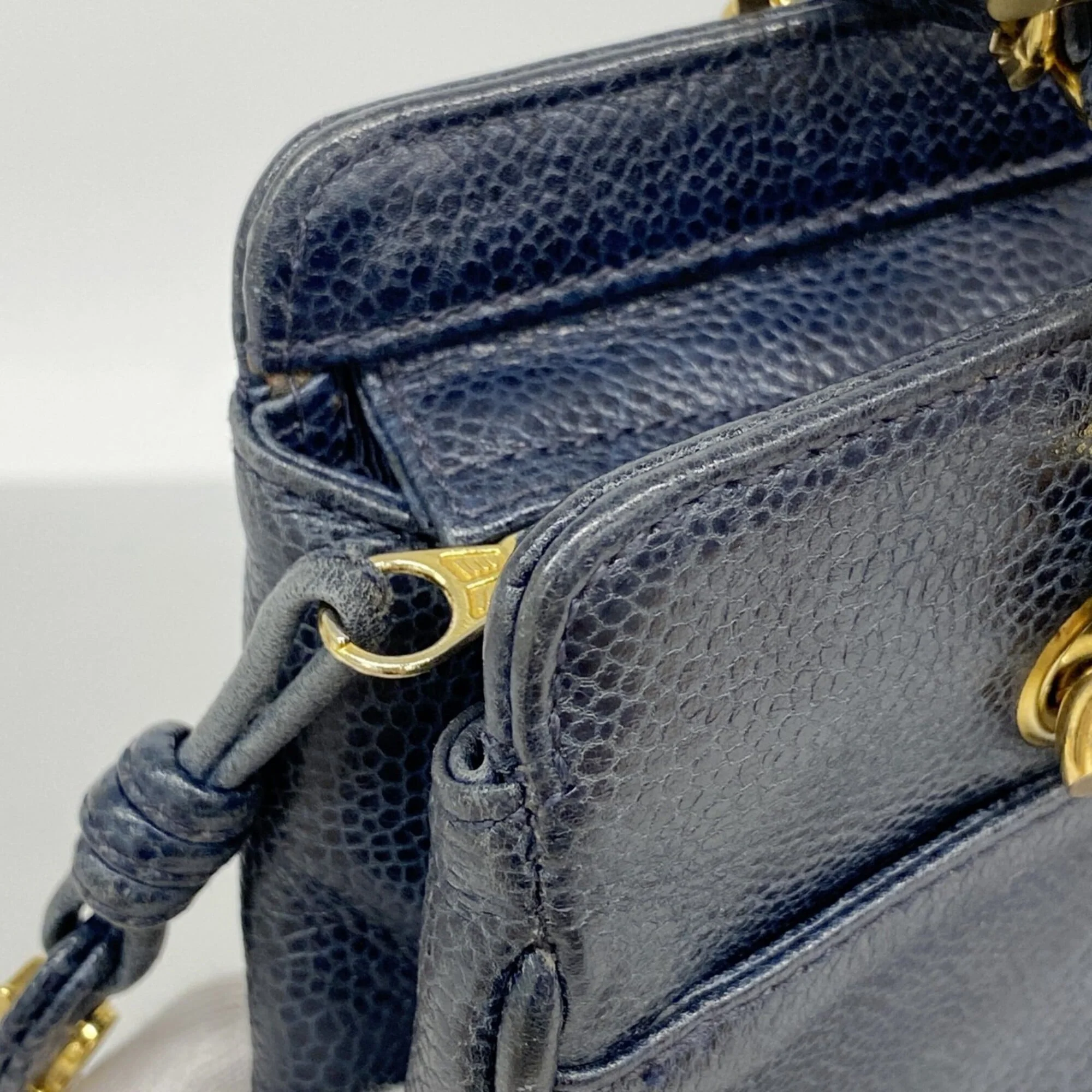 Vintage Stitched CC Shoulder Bag Caviar Medium - Image 8