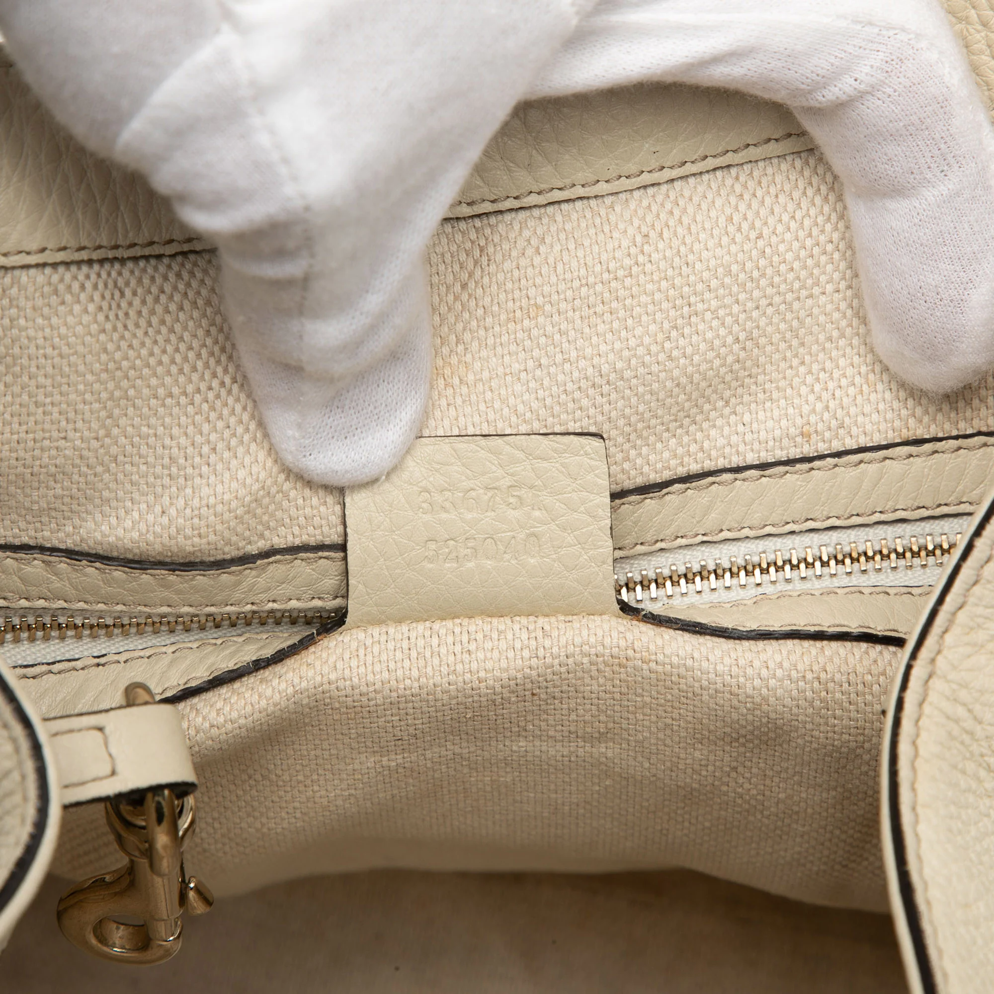Soho Convertible Shoulder Bag Leather Small - Image 6