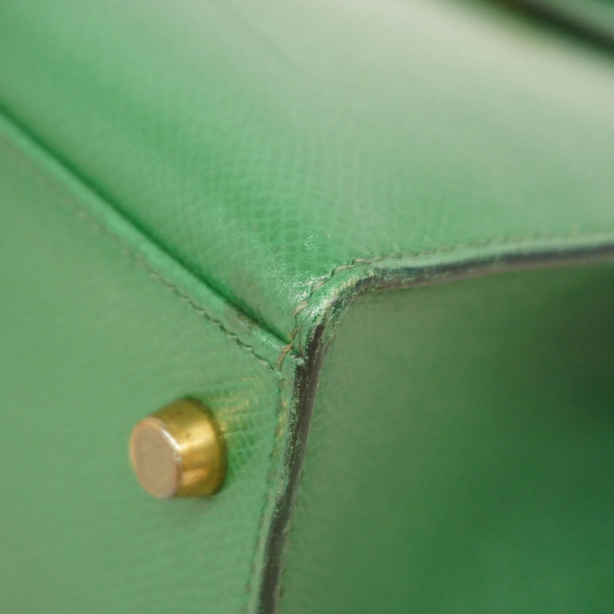 Kelly Handbag Green Courchevel with Gold Hardware 28 - Image 7