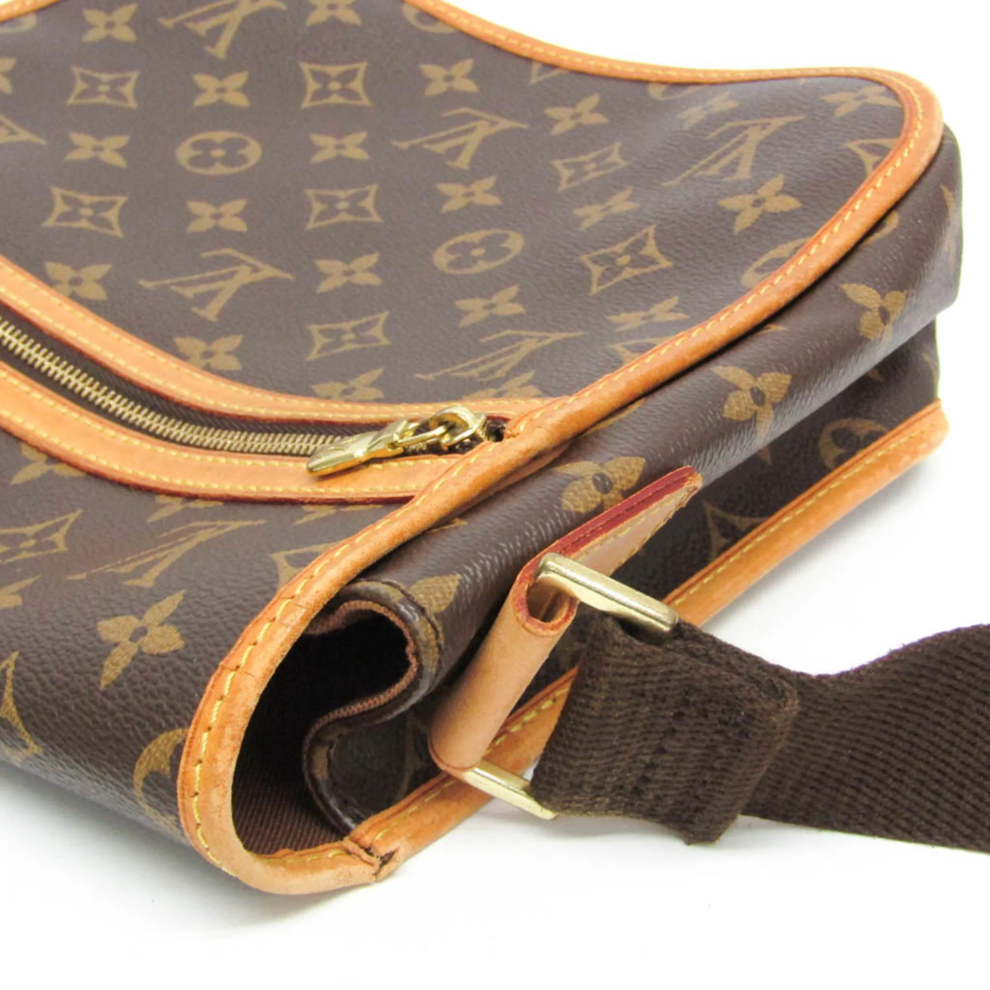 Bosphore Messenger Bag Monogram Canvas PM - Image 7