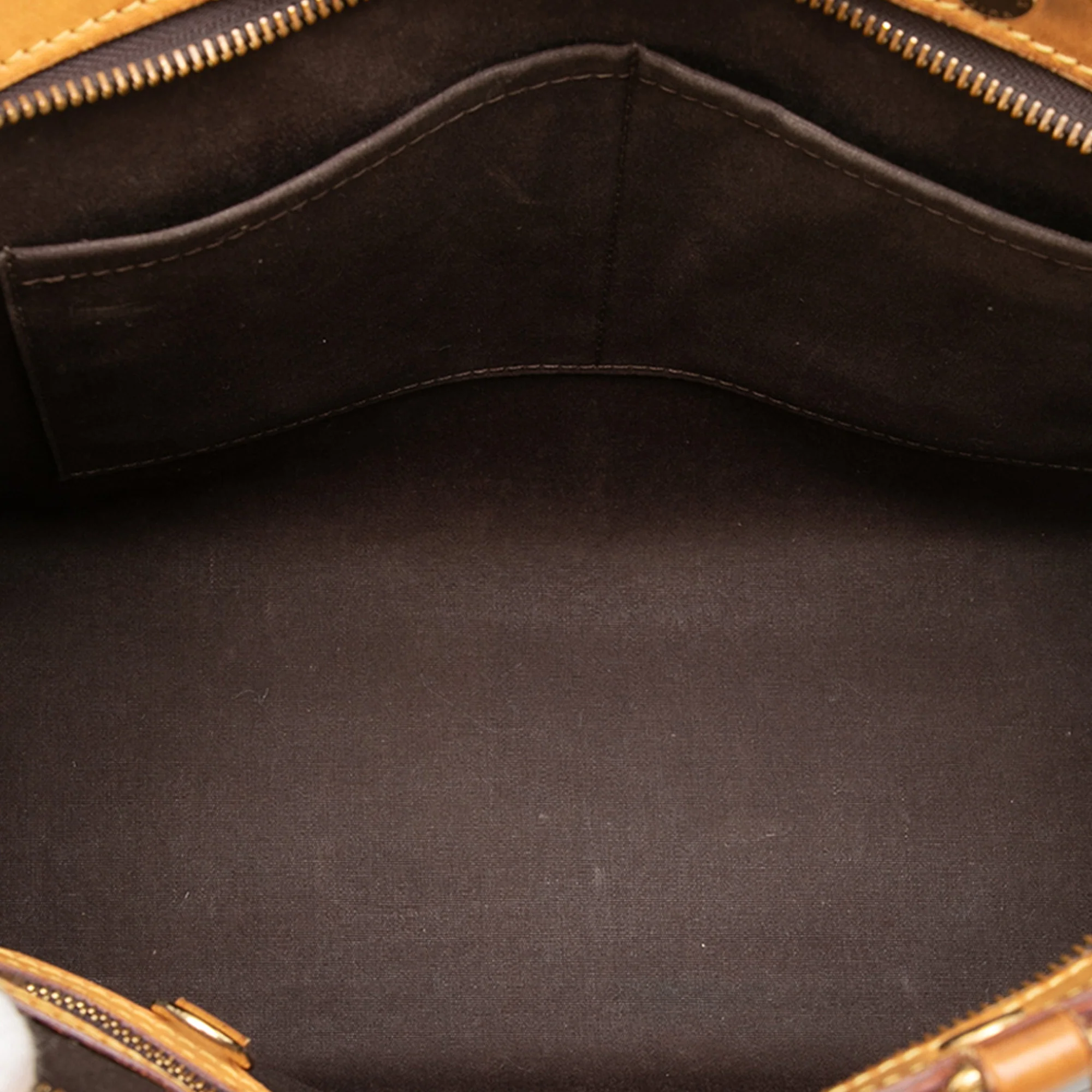 Brea Handbag Monogram Vernis MM - Image 4