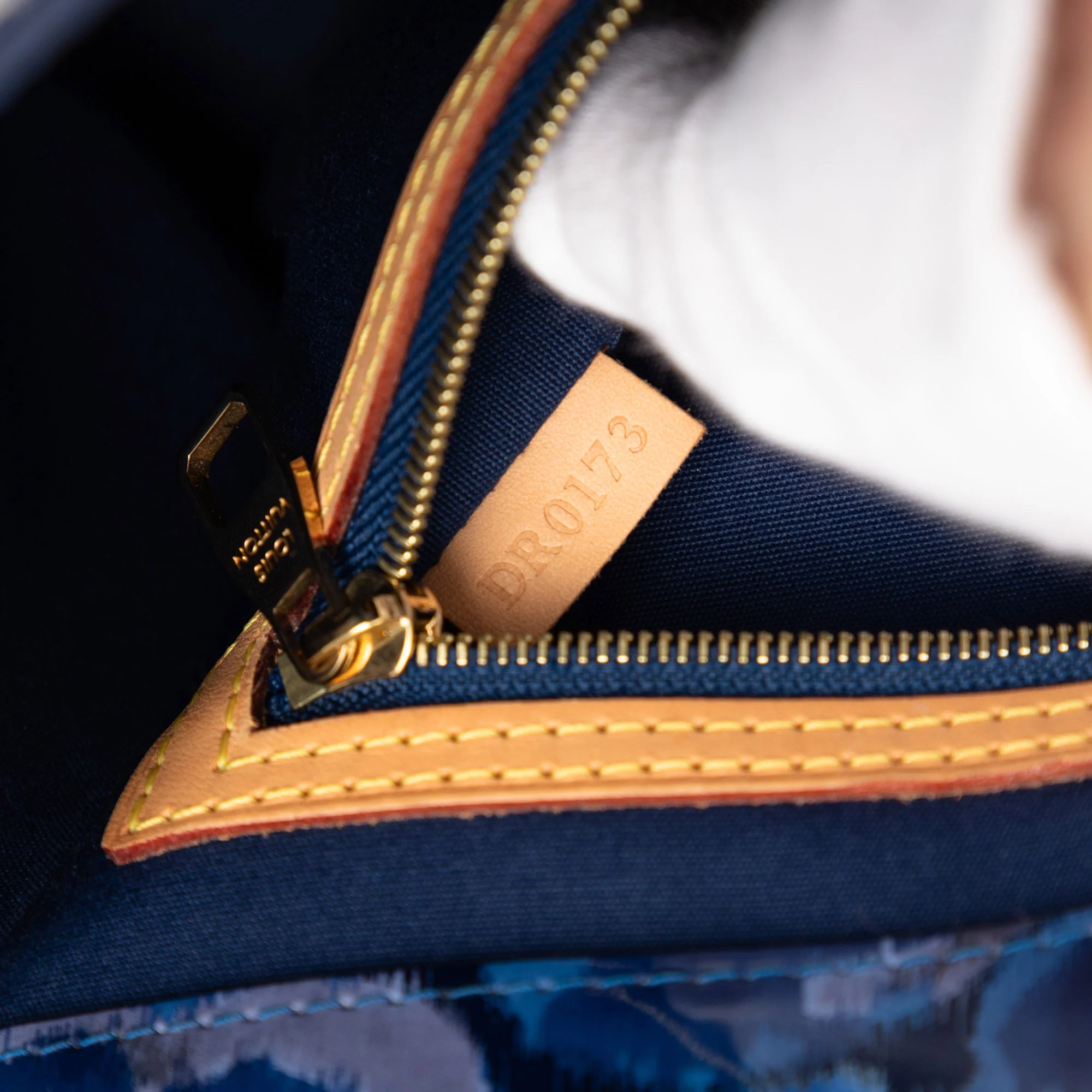 Catalina Handbag Limited Edition Monogram Vernis Ikat BB - Image 6