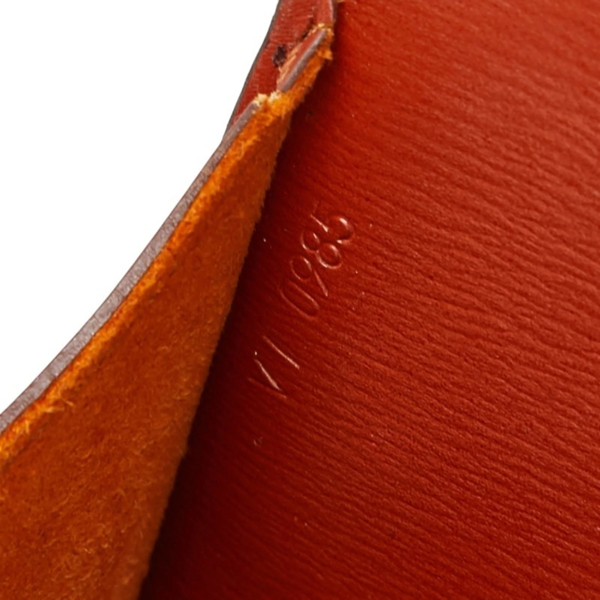Cluny Shoulder Bag Epi Leather - Image 9